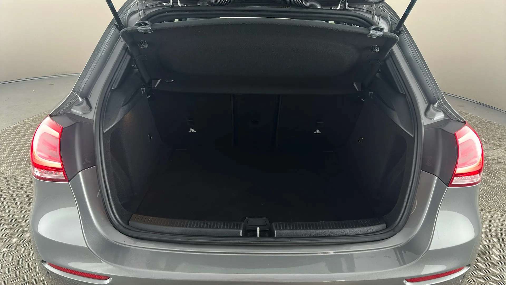 2018 MERCEDES-BENZ A CLASS 2018 MERCEDES-BENZ A CLASS