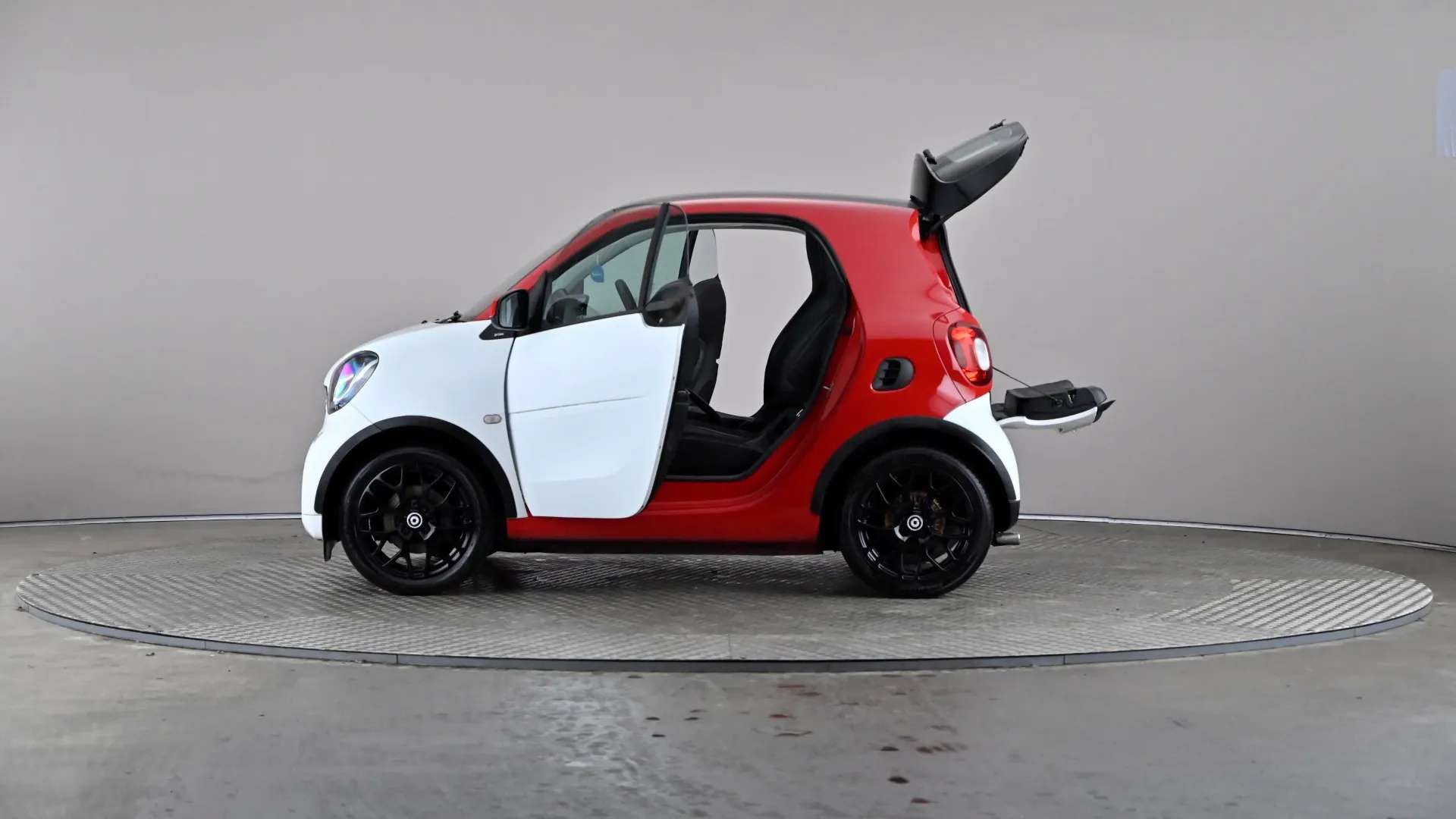 2017 SMART FORTWO COUPE 2017 SMART FORTWO COUPE