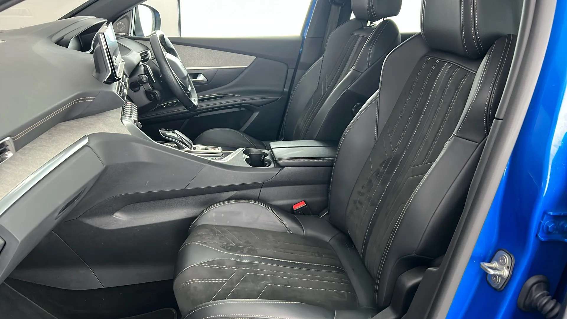 2022 PEUGEOT 3008 2022 PEUGEOT 3008