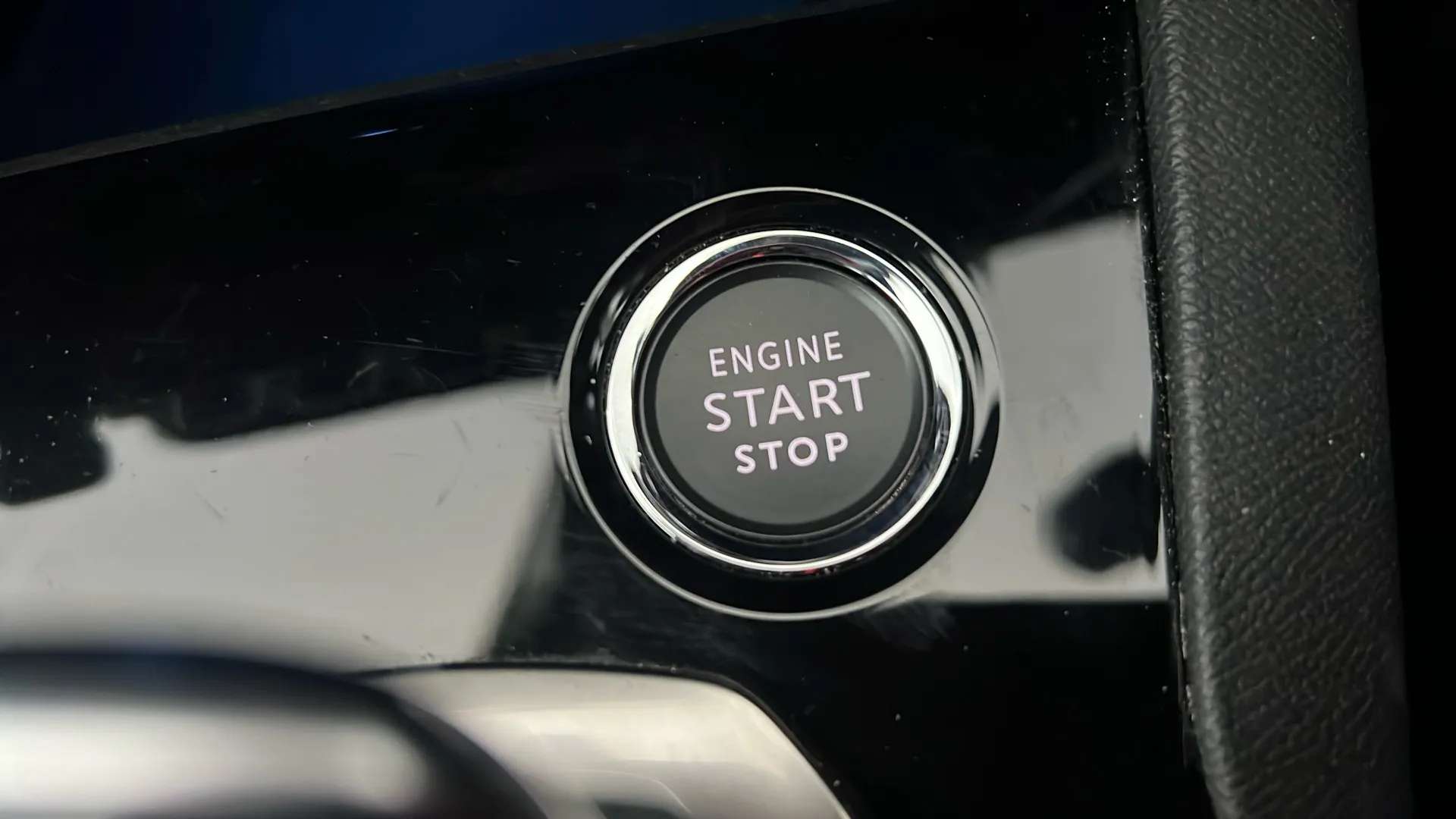 2022 PEUGEOT 3008 2022 PEUGEOT 3008