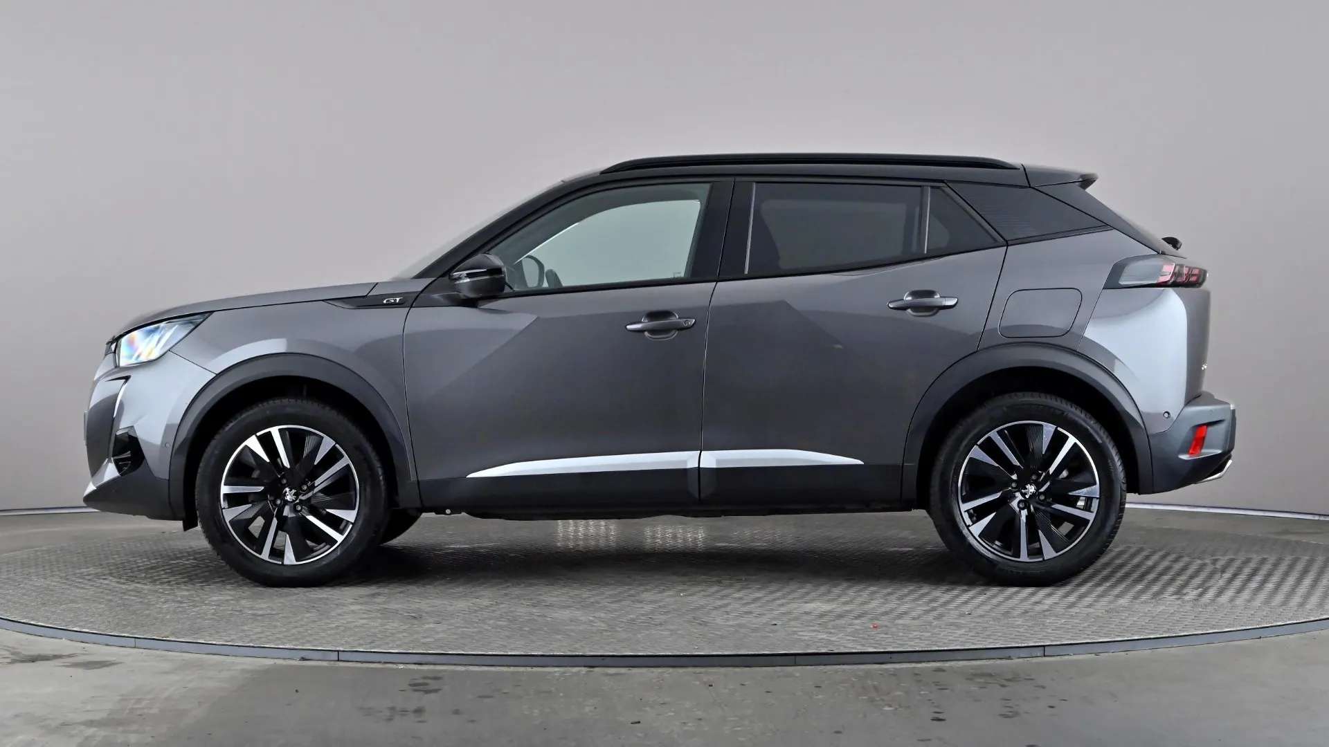 A 2022 PEUGEOT 2008 1.2 PureTech 130 GT Premium EAT8 A 2022 PEUGEOT 2008 1.2 PureTech 130 GT Premium EAT8