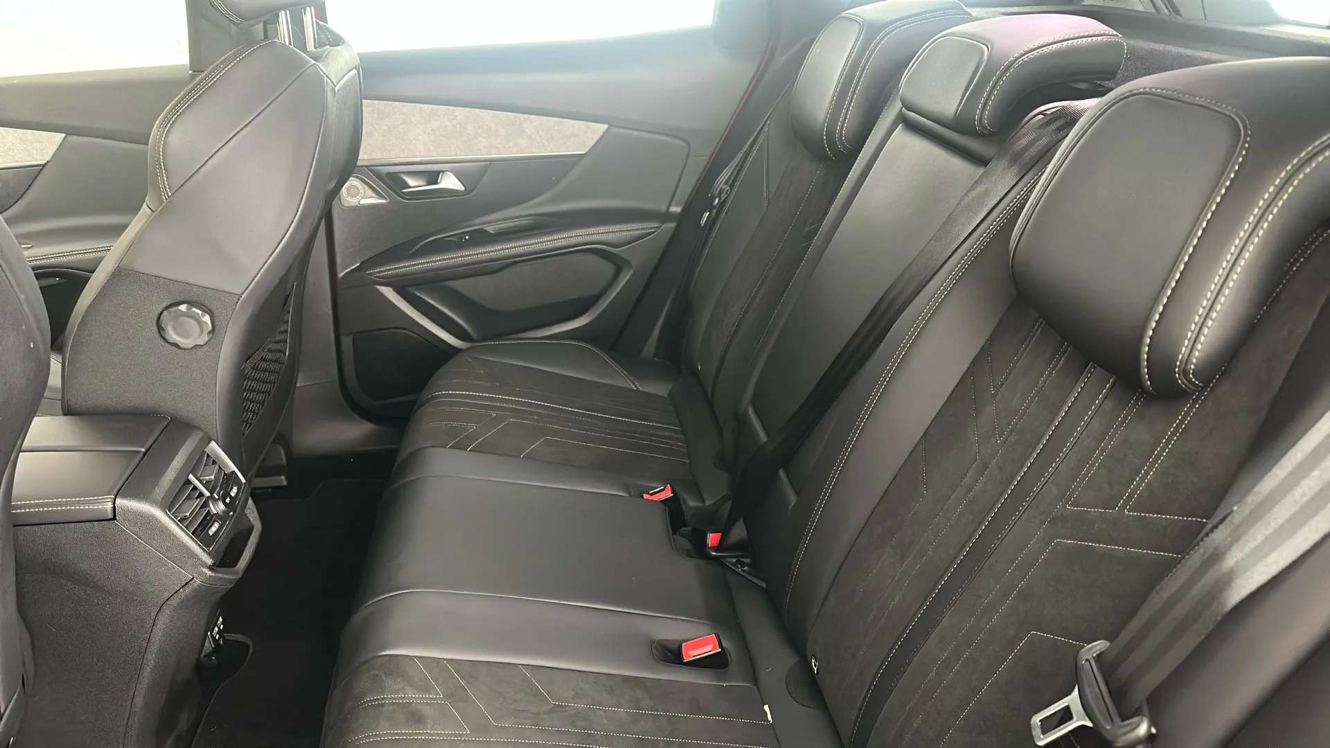 2022 PEUGEOT 3008 2022 PEUGEOT 3008