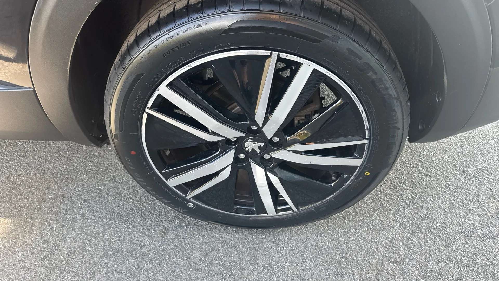 2022 PEUGEOT 5008 2022 PEUGEOT 5008