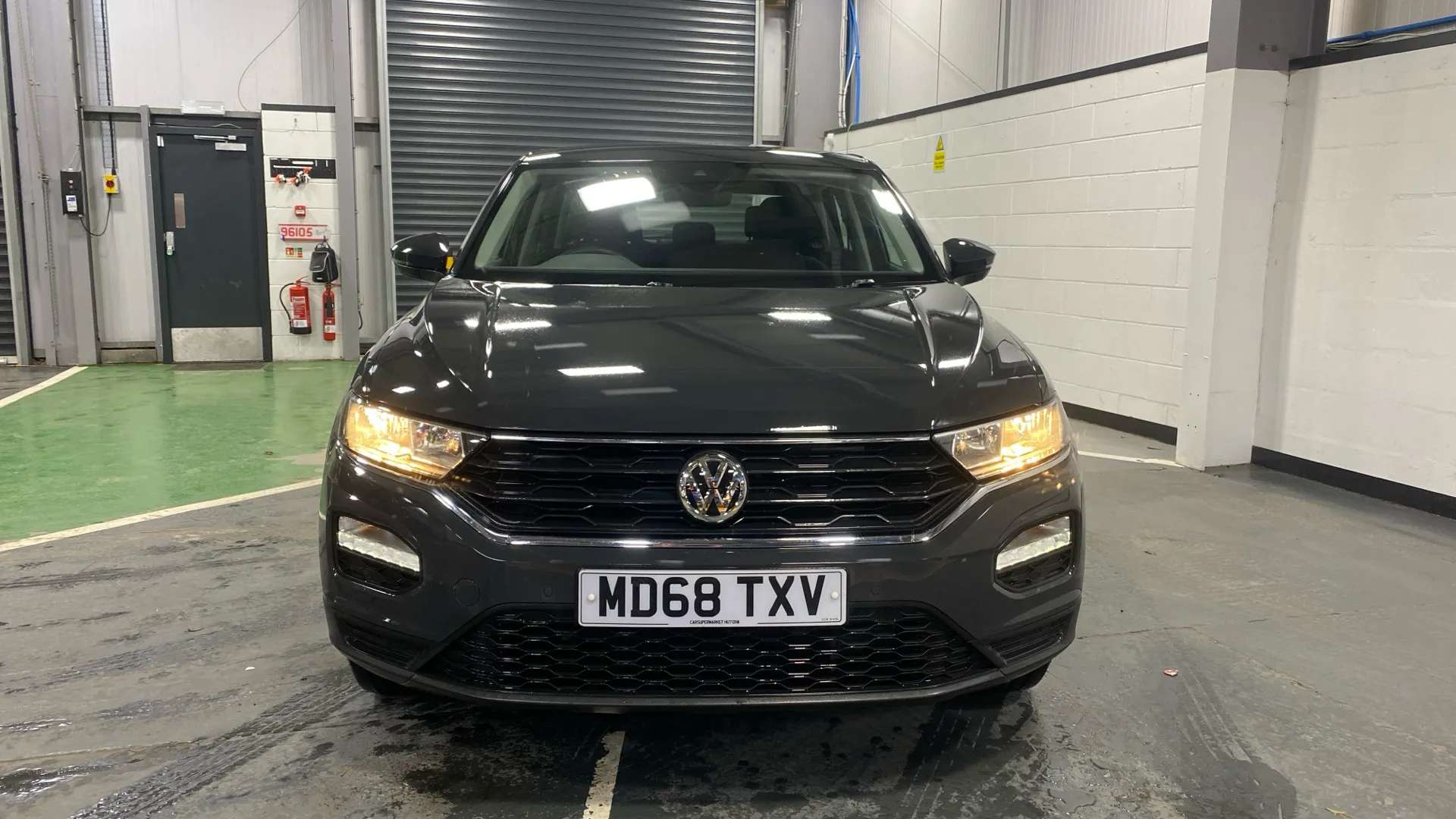 A 2019 VOLKSWAGEN T-ROC 1.0 TSI S A 2019 VOLKSWAGEN T-ROC 1.0 TSI S