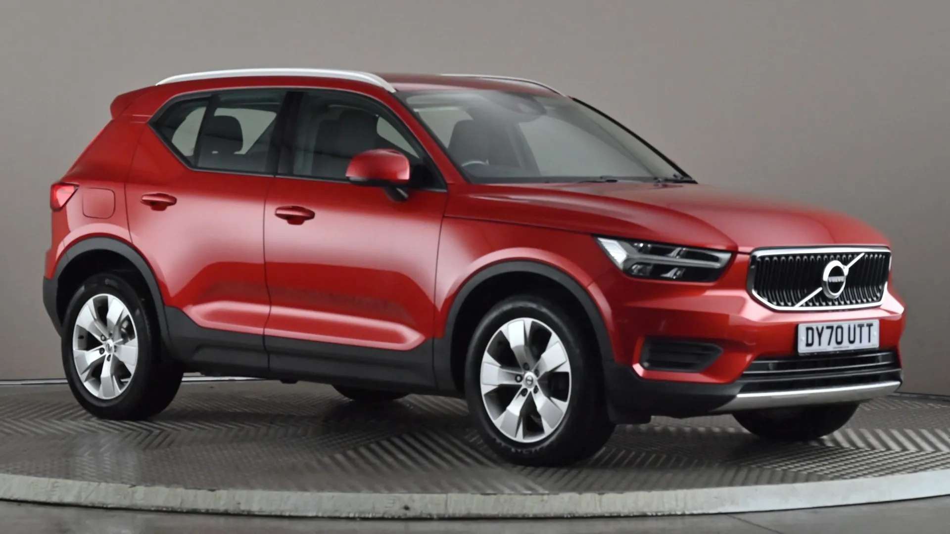 2020 VOLVO XC40 2020 VOLVO XC40