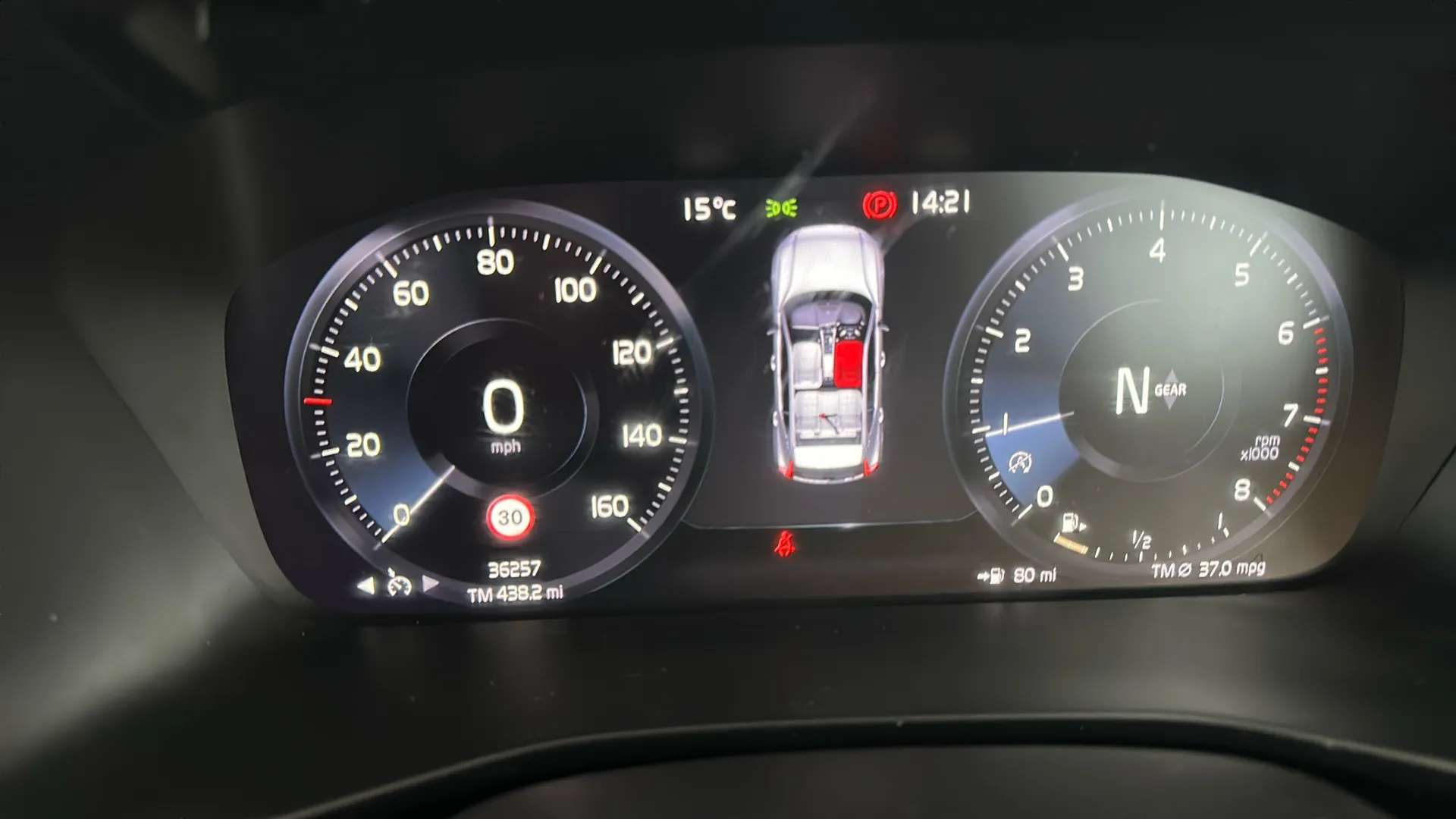 2020 VOLVO XC40 2020 VOLVO XC40