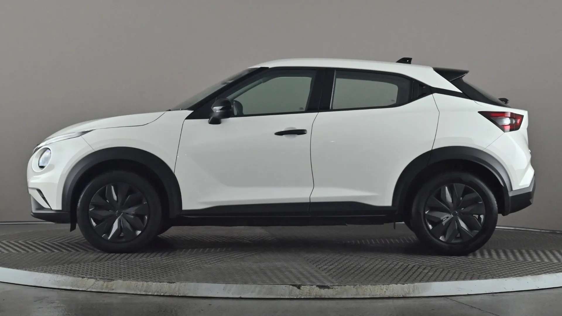 A 2025 NISSAN JUKE 1.0 DiG-T Acenta Premium DCT A 2025 NISSAN JUKE 1.0 DiG-T Acenta Premium DCT