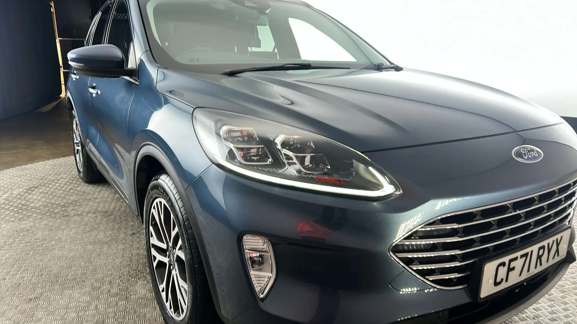 2022 FORD KUGA 2022 FORD KUGA