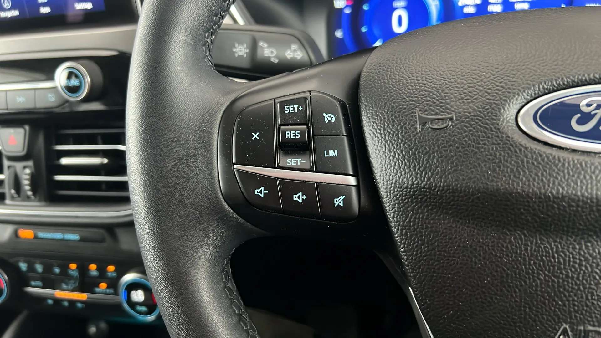 2022 FORD KUGA 2022 FORD KUGA