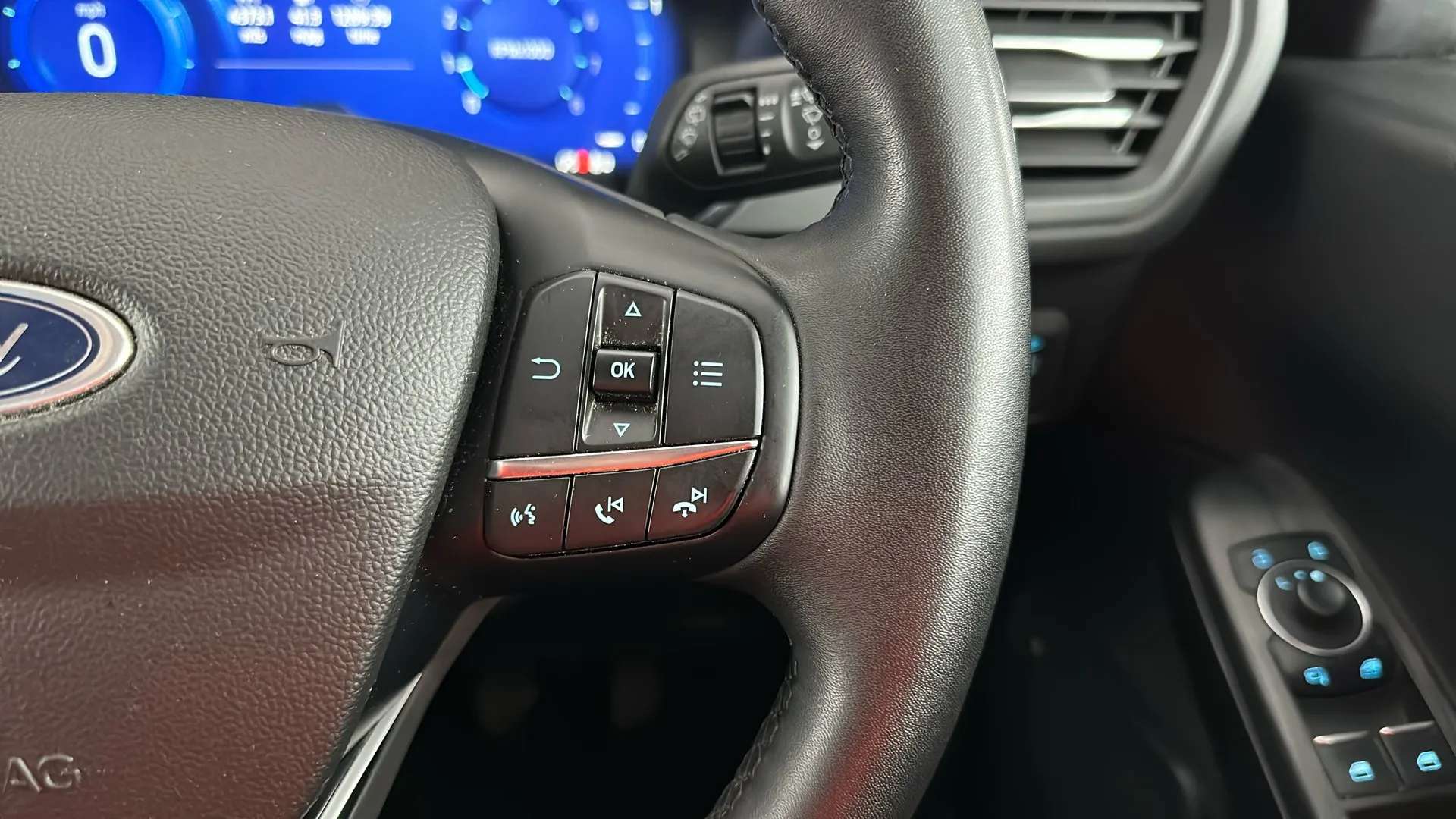 2023 FORD KUGA 2023 FORD KUGA