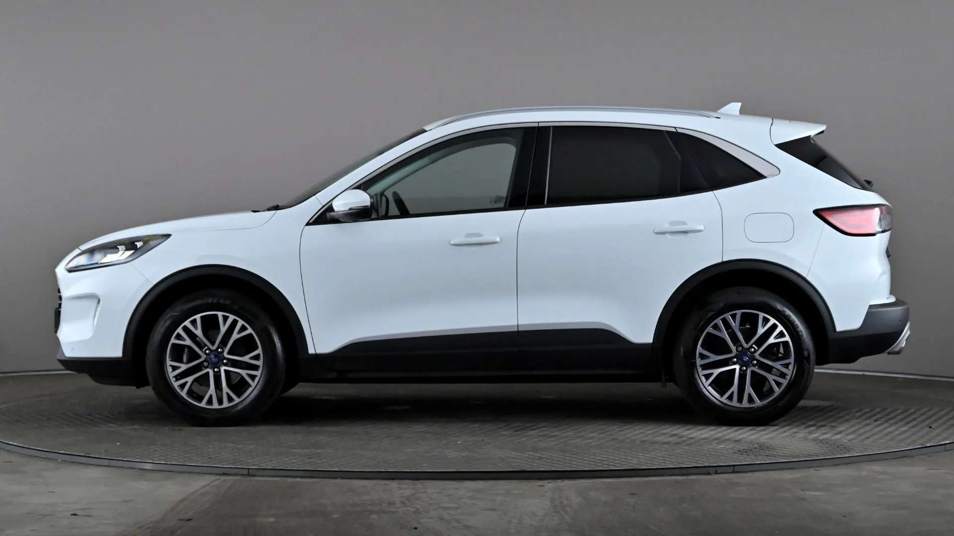 A 2023 FORD KUGA 1.5 EcoBoost 150 Titanium Edition A 2023 FORD KUGA 1.5 EcoBoost 150 Titanium Edition