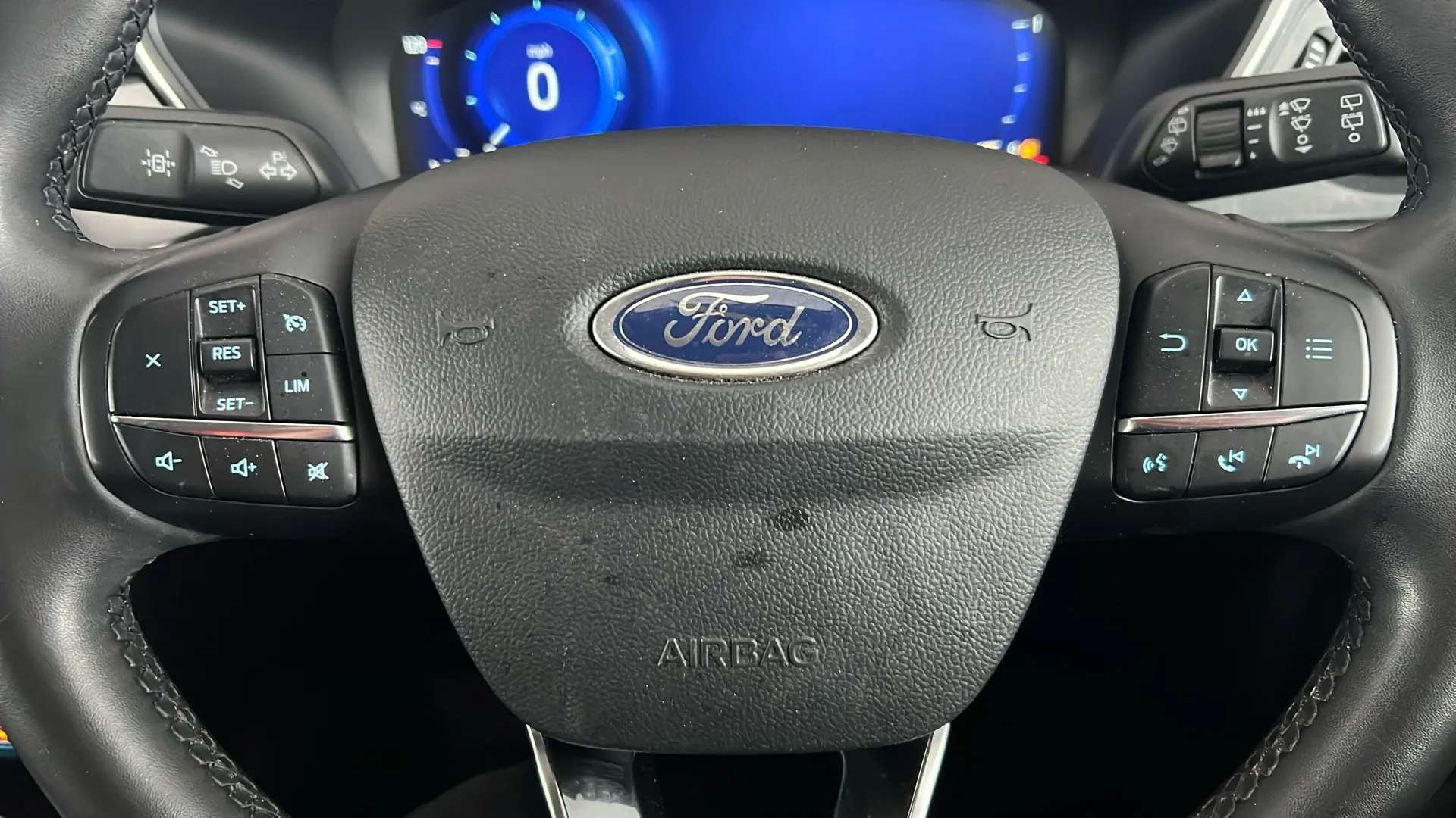 2022 FORD KUGA 2022 FORD KUGA