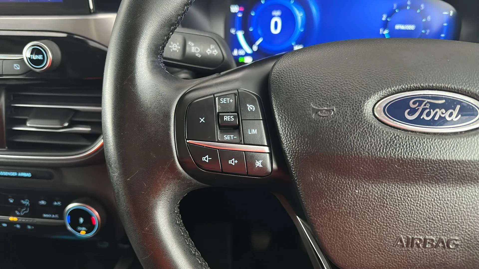 2023 FORD KUGA 2023 FORD KUGA