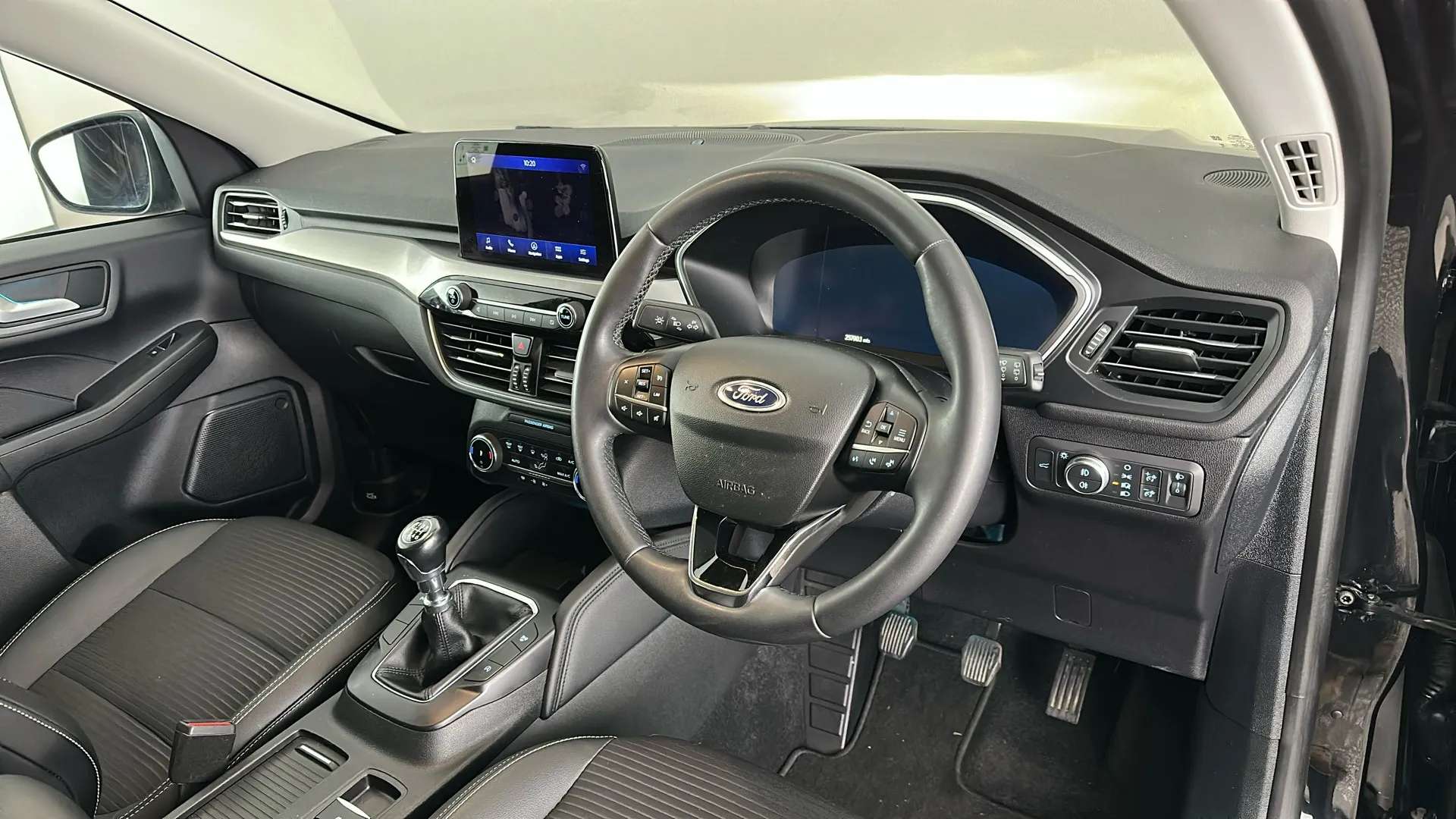 2023 FORD KUGA 2023 FORD KUGA