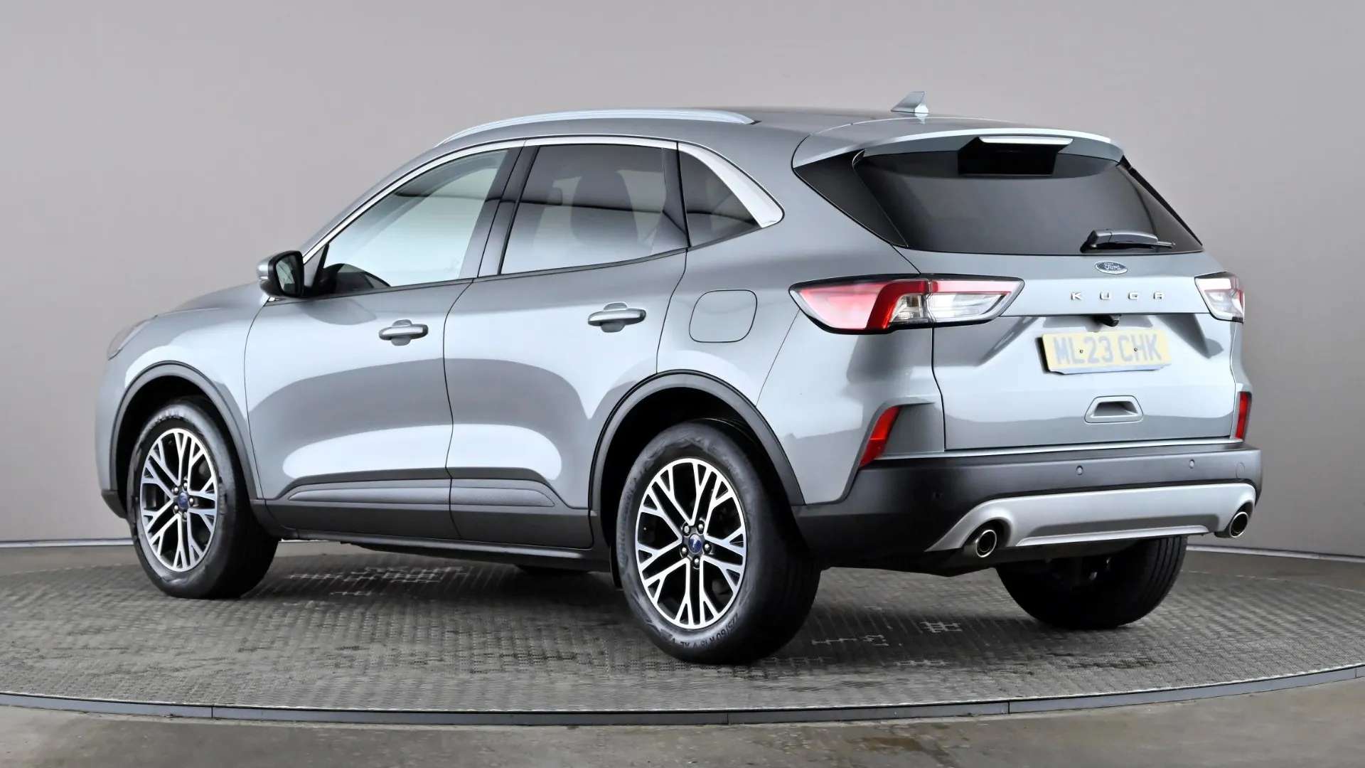 A 2023 FORD KUGA 1.5 EcoBoost 150 Titanium Edition A 2023 FORD KUGA 1.5 EcoBoost 150 Titanium Edition