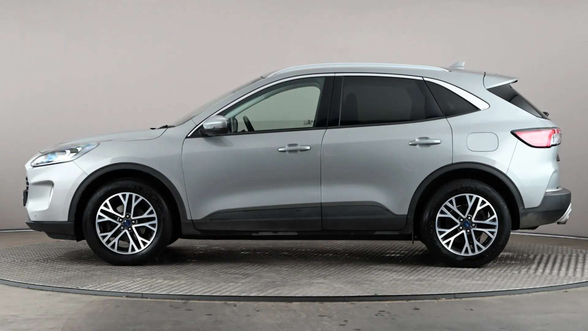 A 2023 FORD KUGA 1.5 EcoBoost 150 Titanium Edition A 2023 FORD KUGA 1.5 EcoBoost 150 Titanium Edition