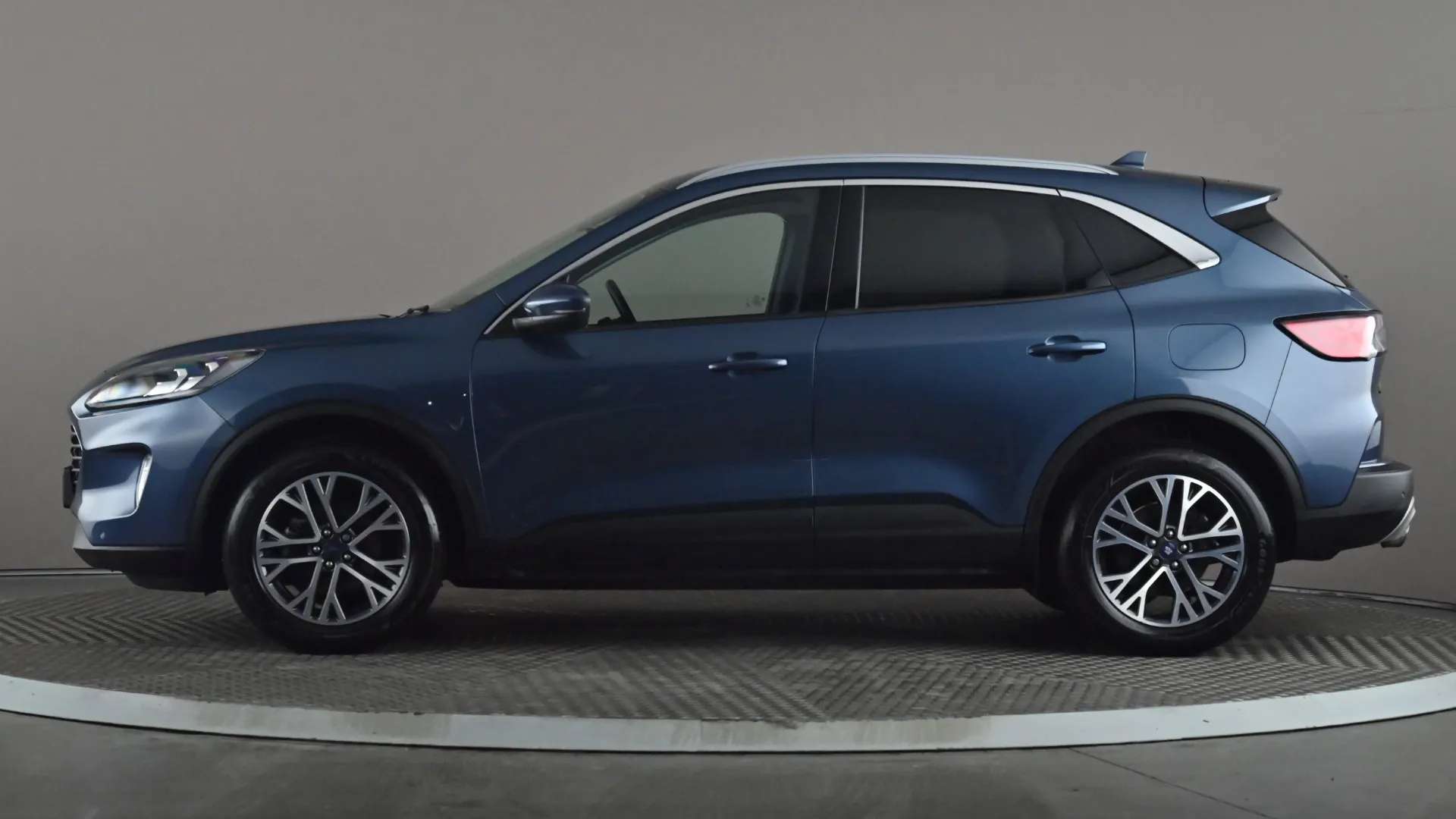 A 2023 FORD KUGA 1.5 EcoBoost 150 Titanium Edition A 2023 FORD KUGA 1.5 EcoBoost 150 Titanium Edition