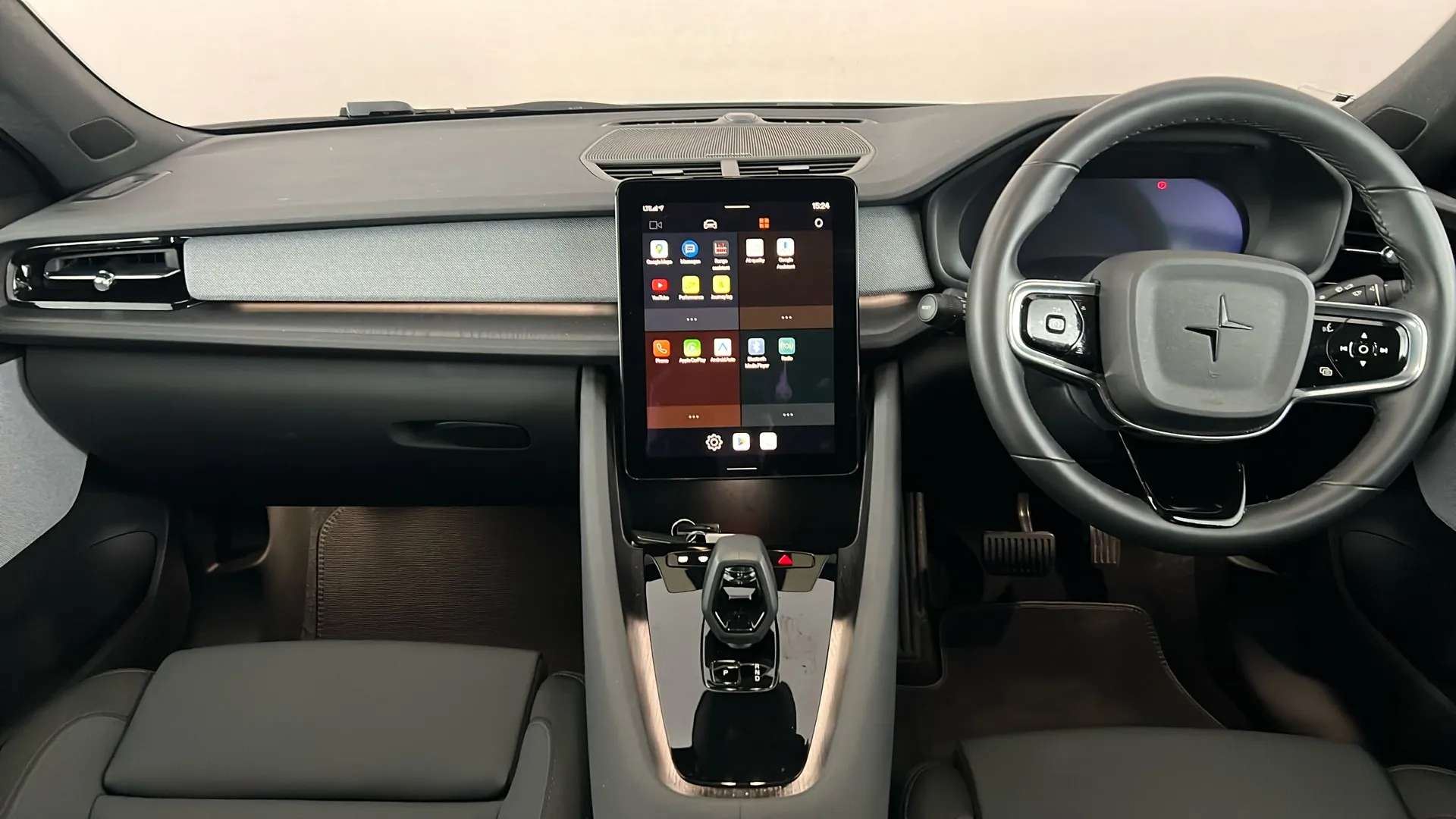 2022 POLESTAR 2 2022 POLESTAR 2