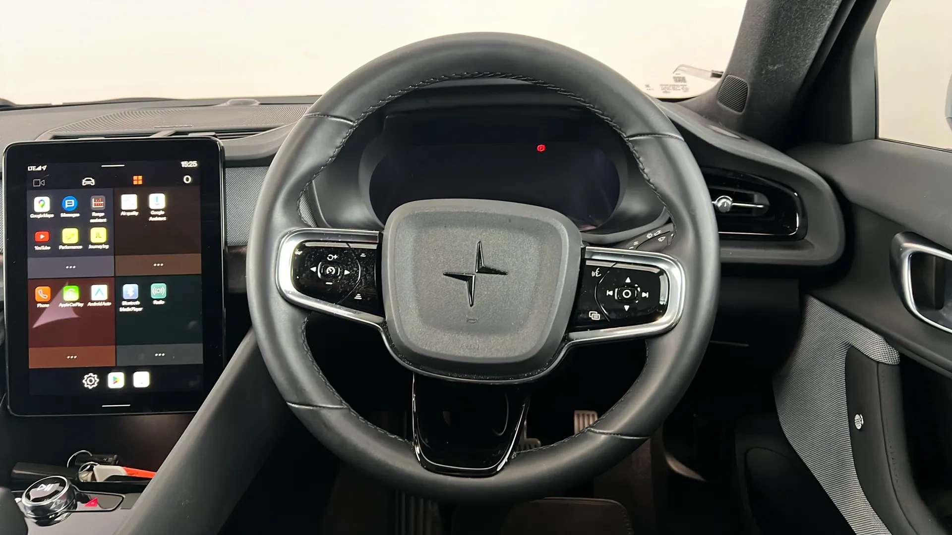 2022 POLESTAR 2 2022 POLESTAR 2