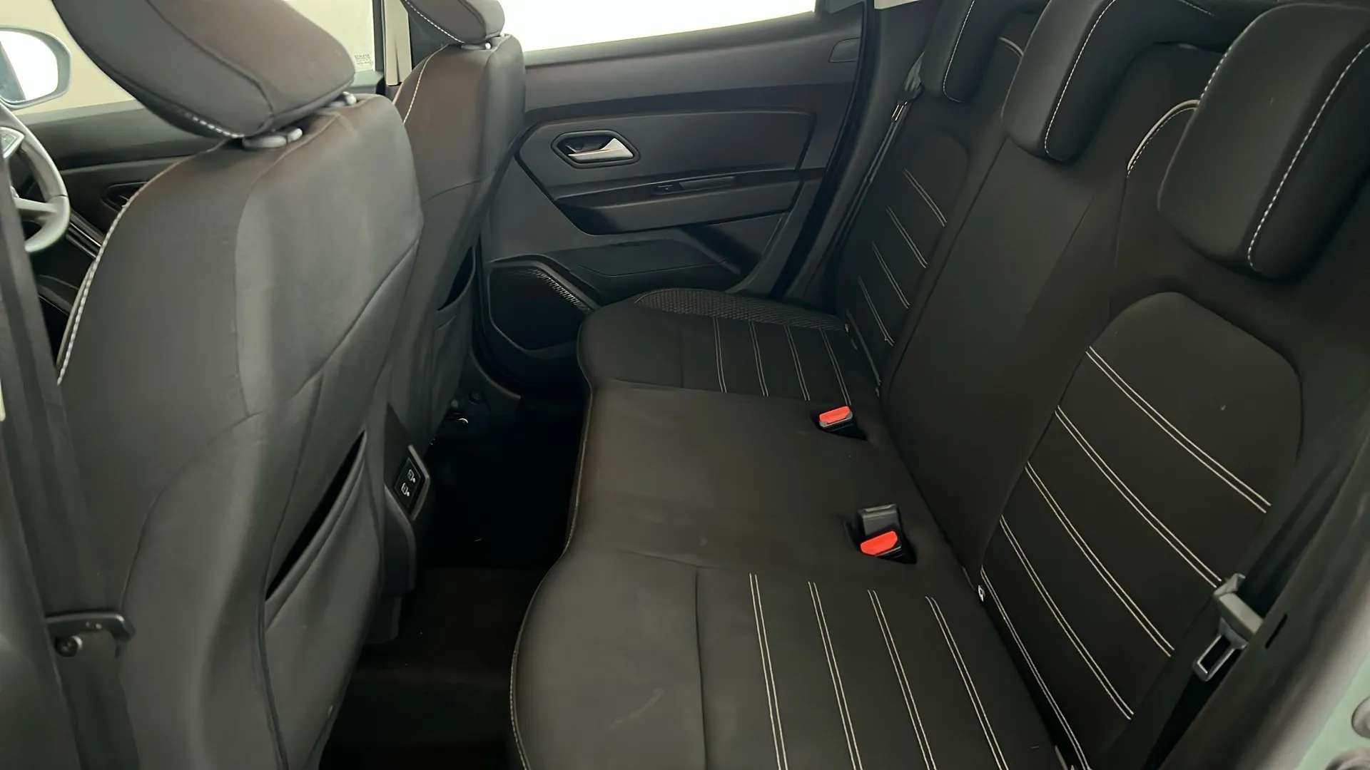 0 DACIA DUSTER 0 DACIA DUSTER