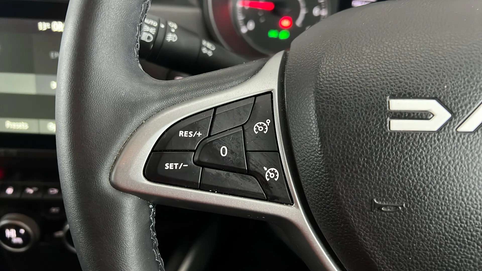 0 DACIA DUSTER 0 DACIA DUSTER