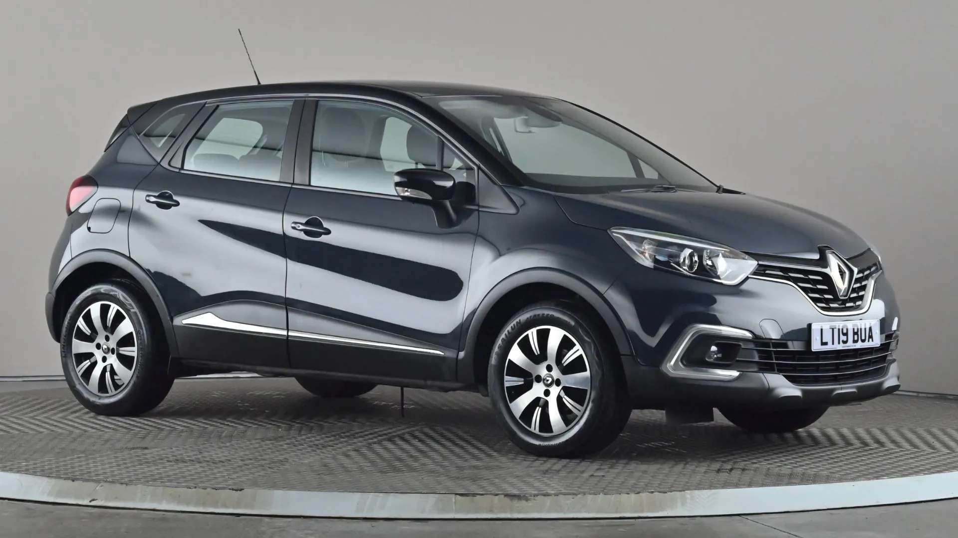 A 2019 RENAULT CAPTUR 0.9 TCE 90 Play A 2019 RENAULT CAPTUR 0.9 TCE 90 Play