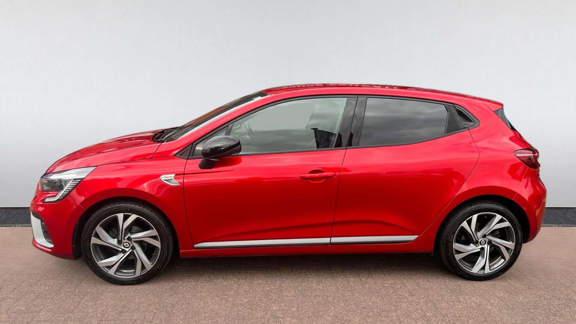 A 2023 RENAULT CLIO 1.0 TCe 90 RS Line A 2023 RENAULT CLIO 1.0 TCe 90 RS Line