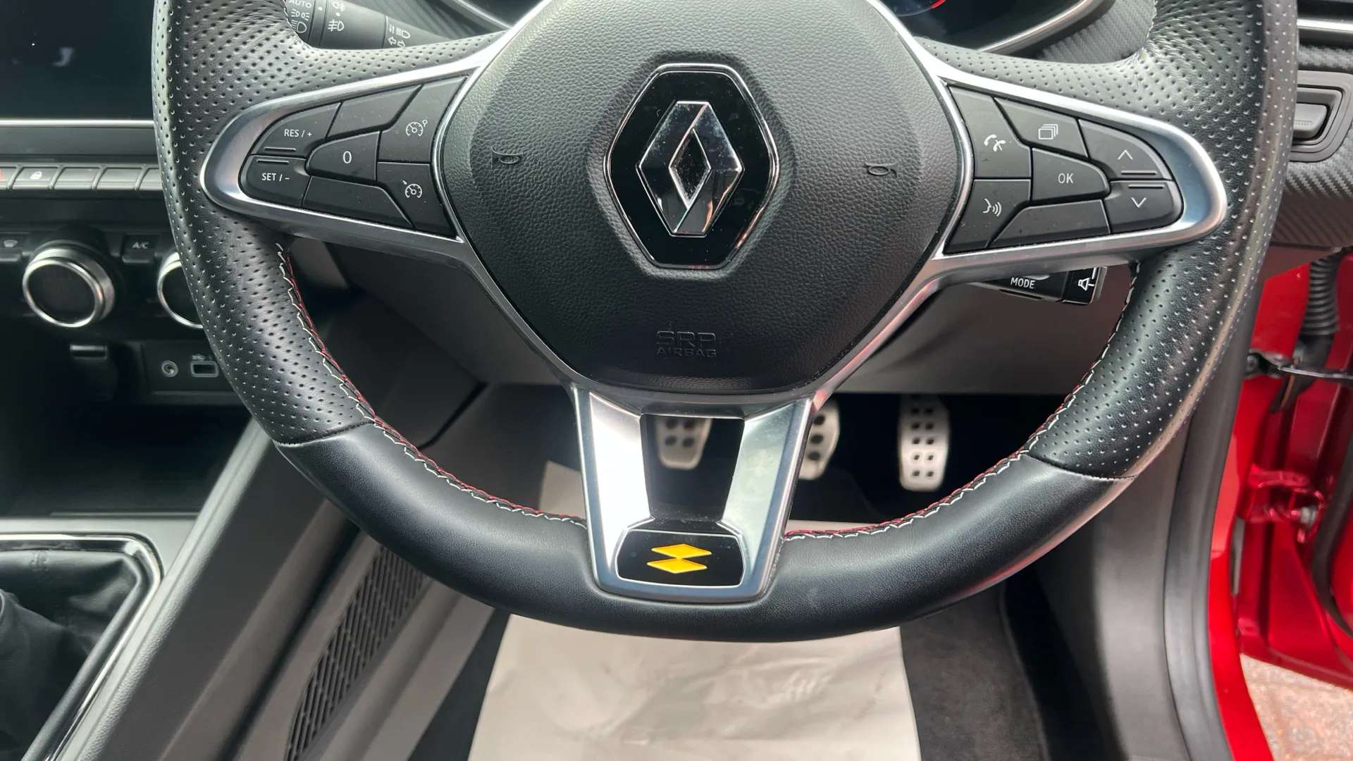 2023 RENAULT CLIO 2023 RENAULT CLIO