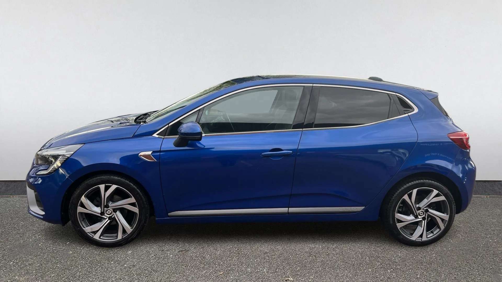 A 2022 RENAULT CLIO 1.0 TCe 90 RS Line A 2022 RENAULT CLIO 1.0 TCe 90 RS Line