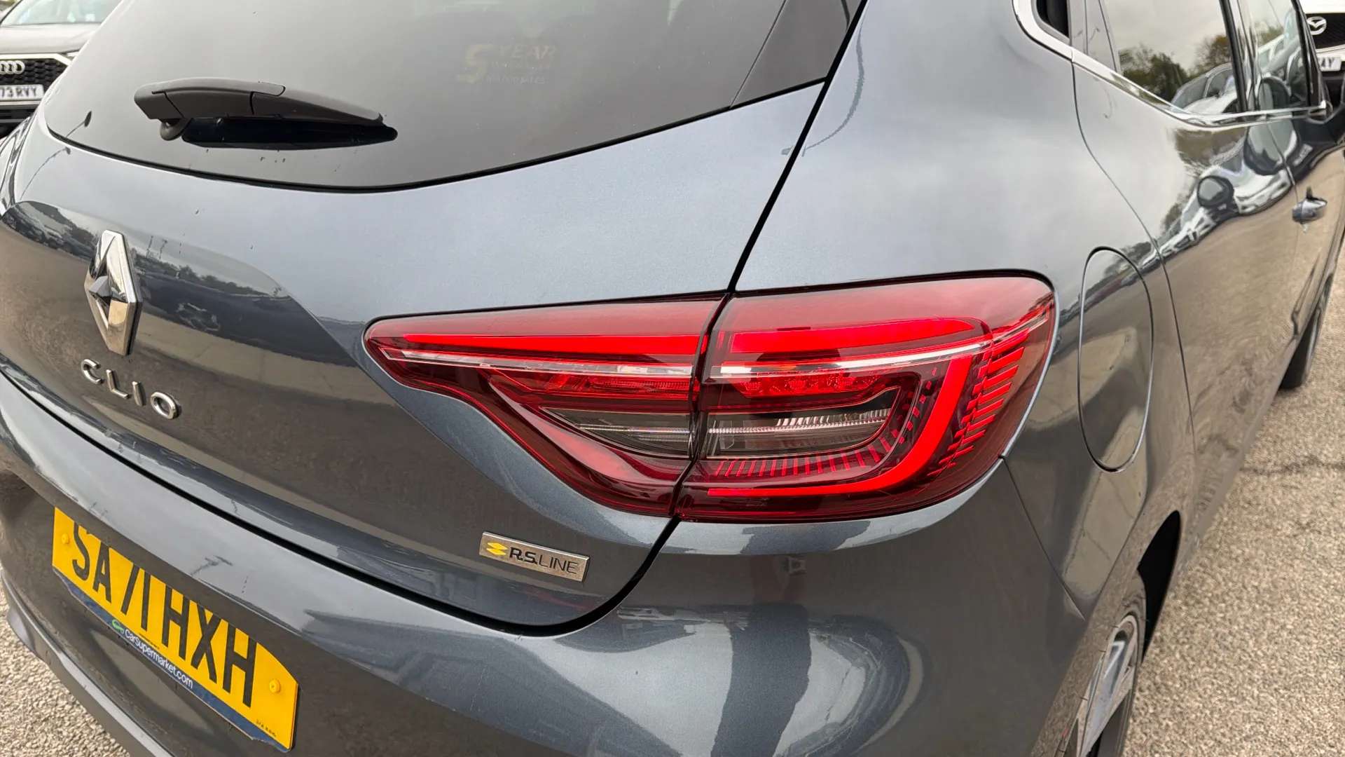 2021 RENAULT CLIO 2021 RENAULT CLIO