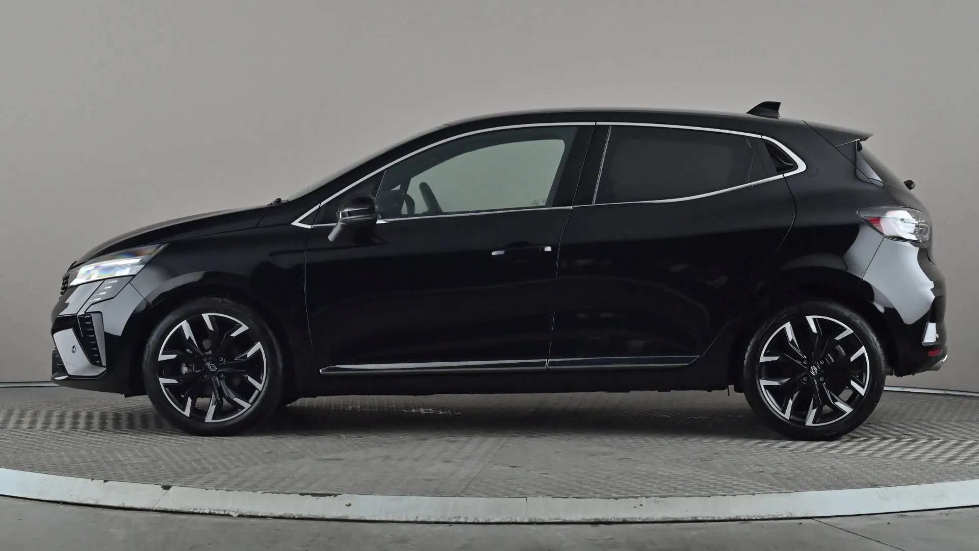 A 2024 RENAULT CLIO 1.0 TCe 90 Techno A 2024 RENAULT CLIO 1.0 TCe 90 Techno