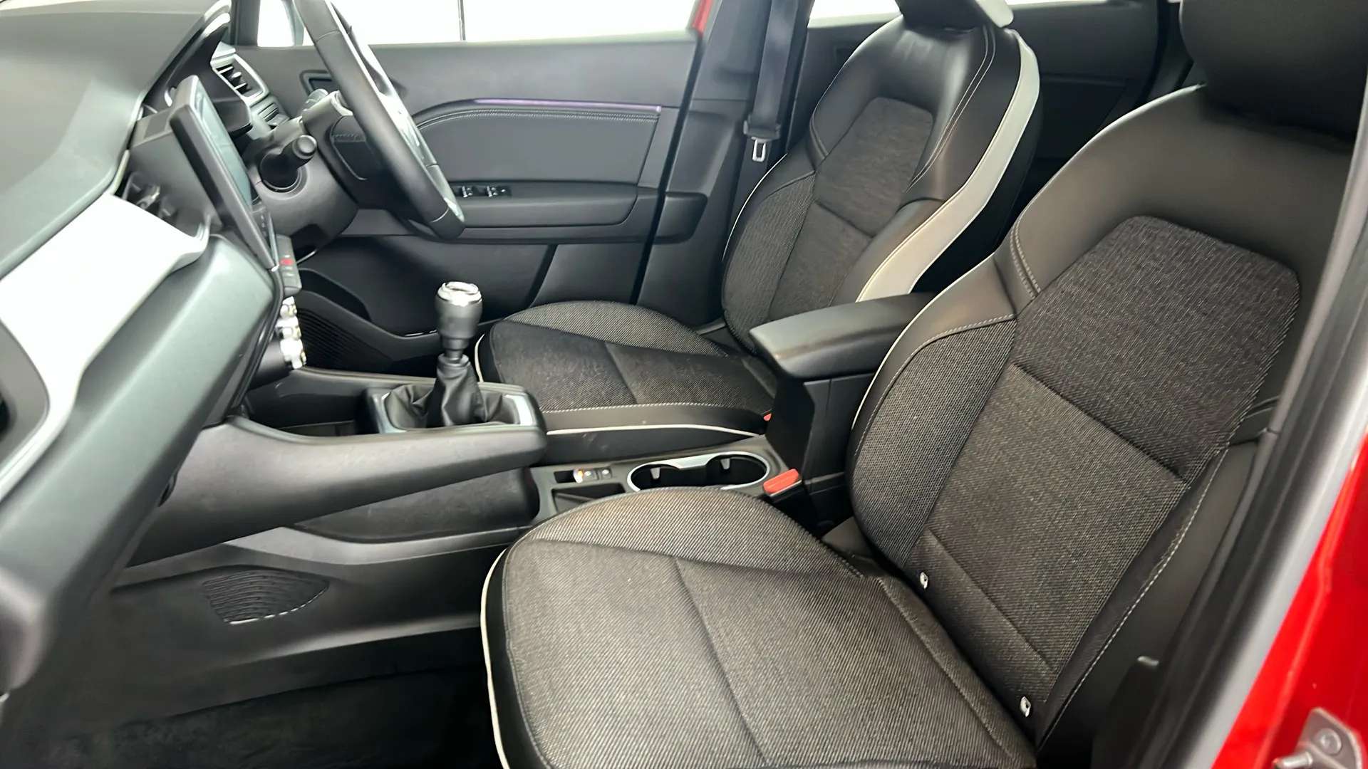 2023 RENAULT CAPTUR 2023 RENAULT CAPTUR