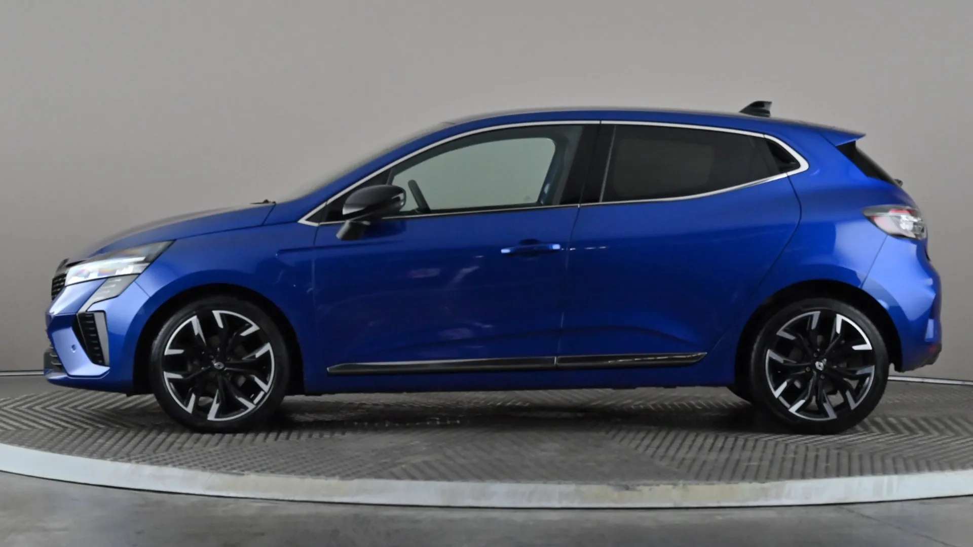 A 2024 RENAULT CLIO 1.0 TCe 90 Techno A 2024 RENAULT CLIO 1.0 TCe 90 Techno
