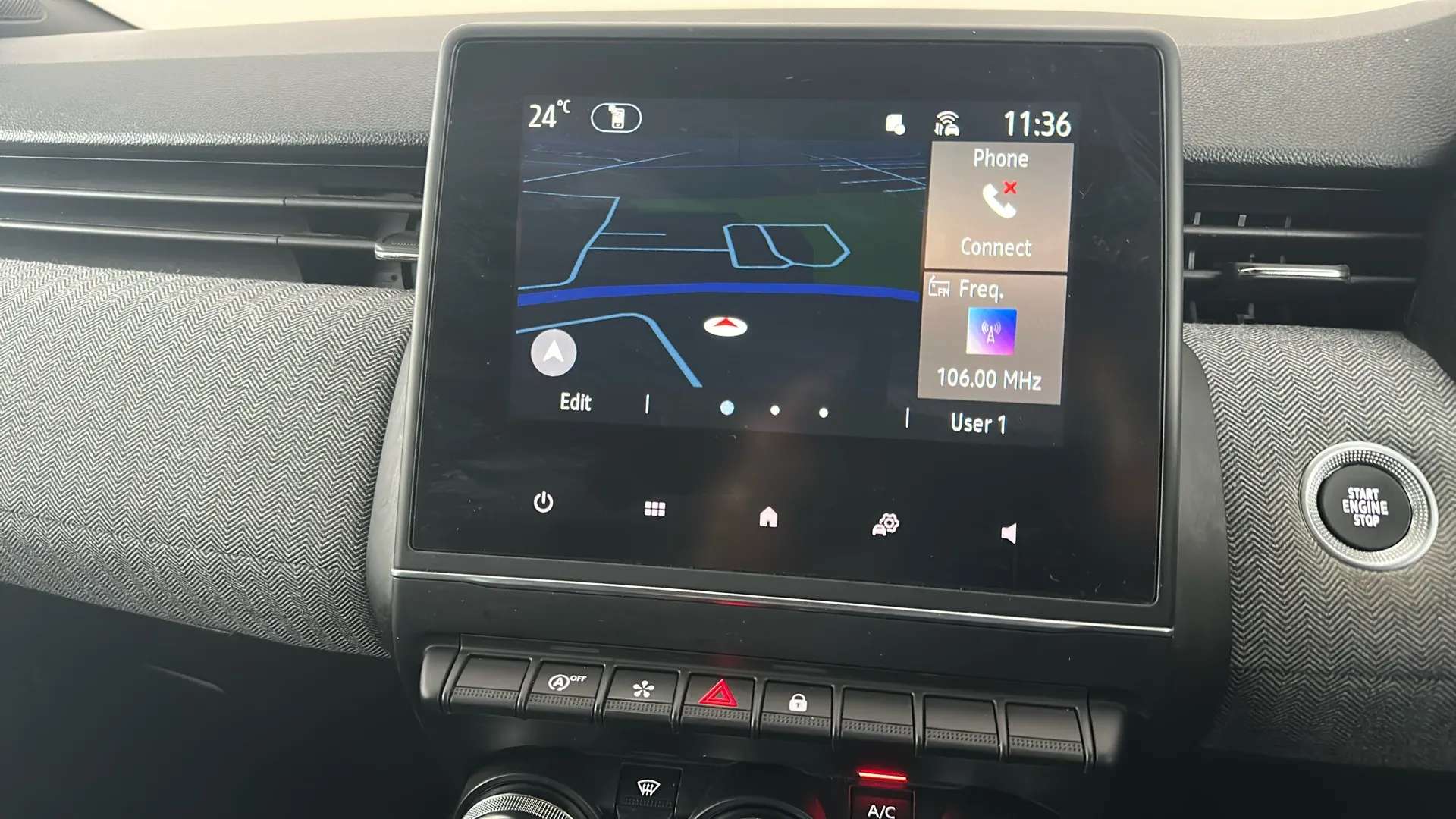 2024 RENAULT CLIO 2024 RENAULT CLIO
