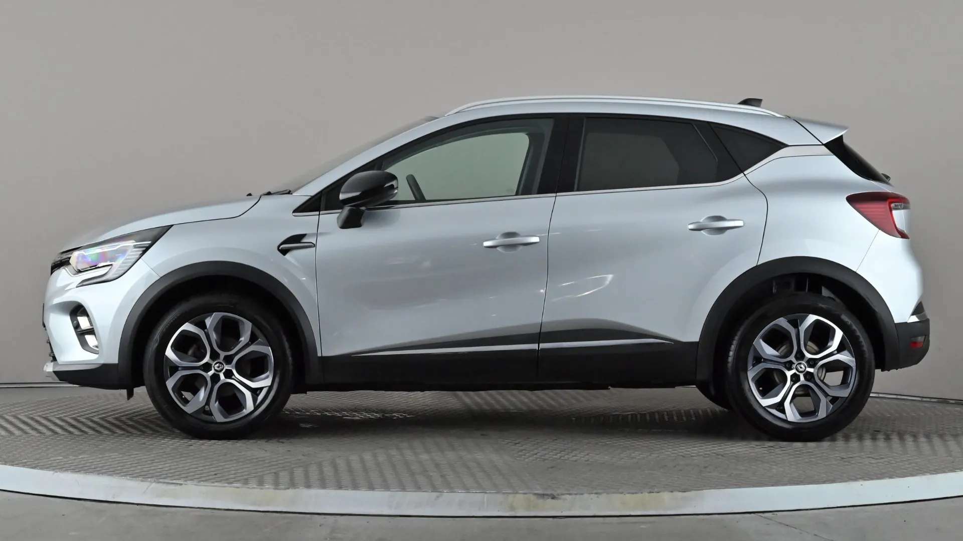 A 2024 RENAULT CAPTUR 1.0 TCE 90 Techno A 2024 RENAULT CAPTUR 1.0 TCE 90 Techno