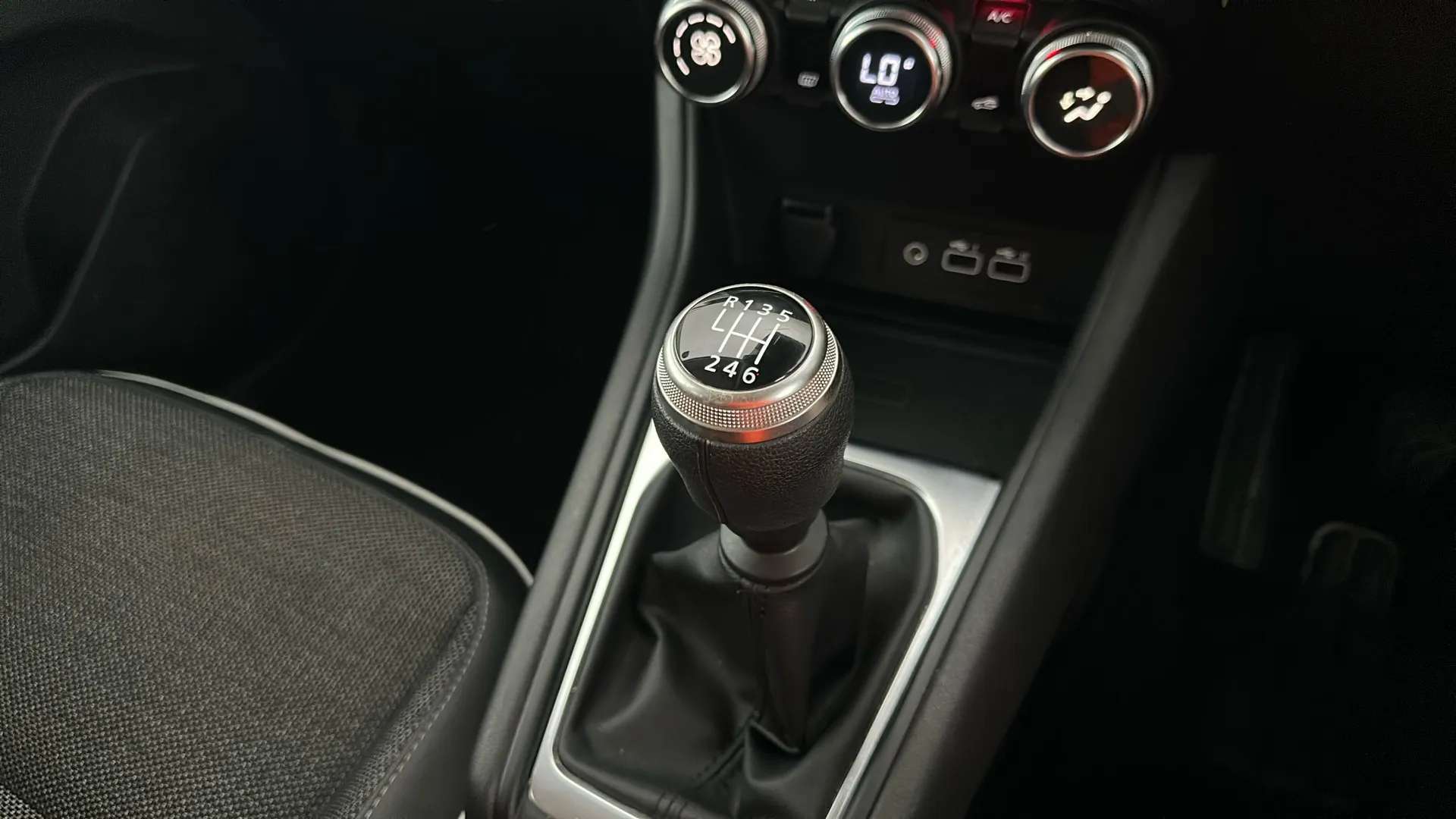 2024 RENAULT CAPTUR 2024 RENAULT CAPTUR