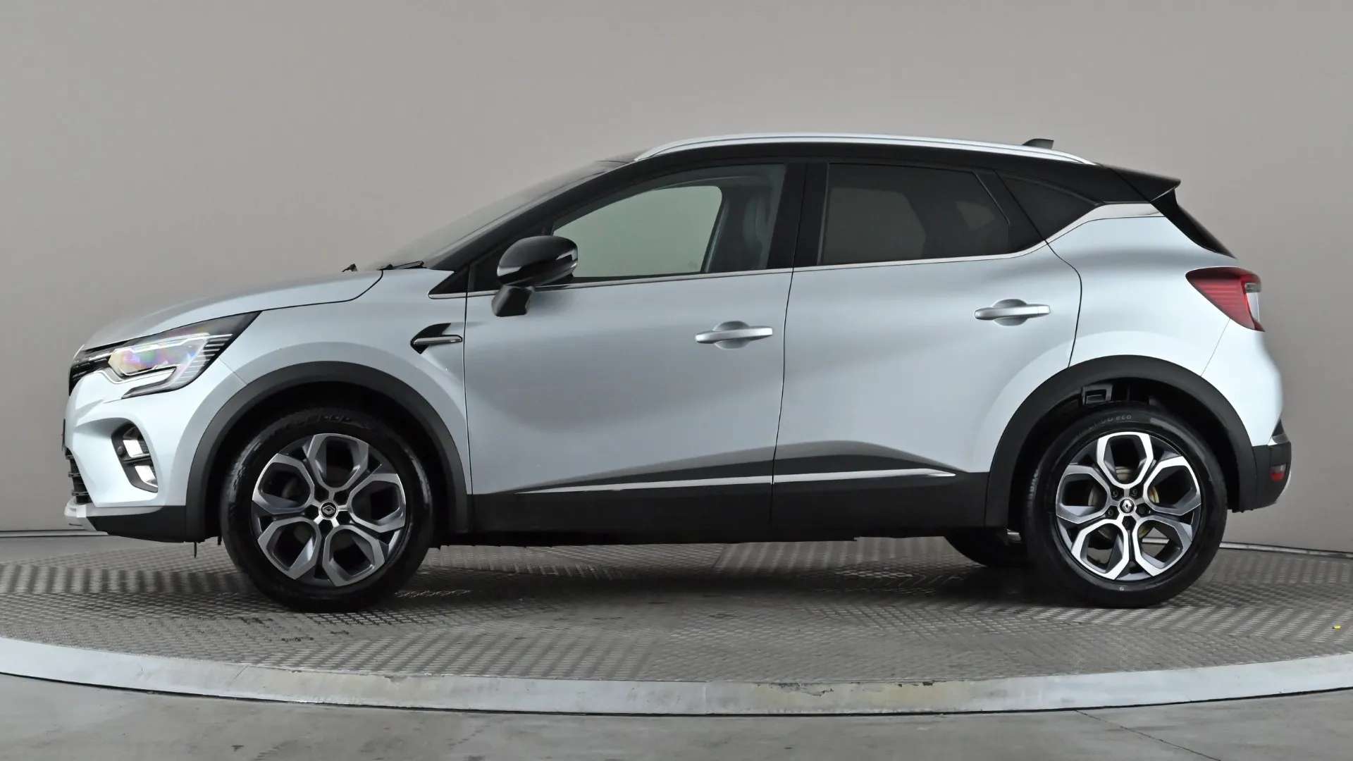 A 2024 RENAULT CAPTUR 1.0 TCE 90 Techno A 2024 RENAULT CAPTUR 1.0 TCE 90 Techno