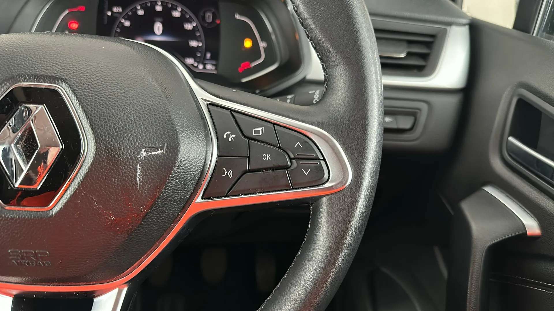 2024 RENAULT CAPTUR 2024 RENAULT CAPTUR
