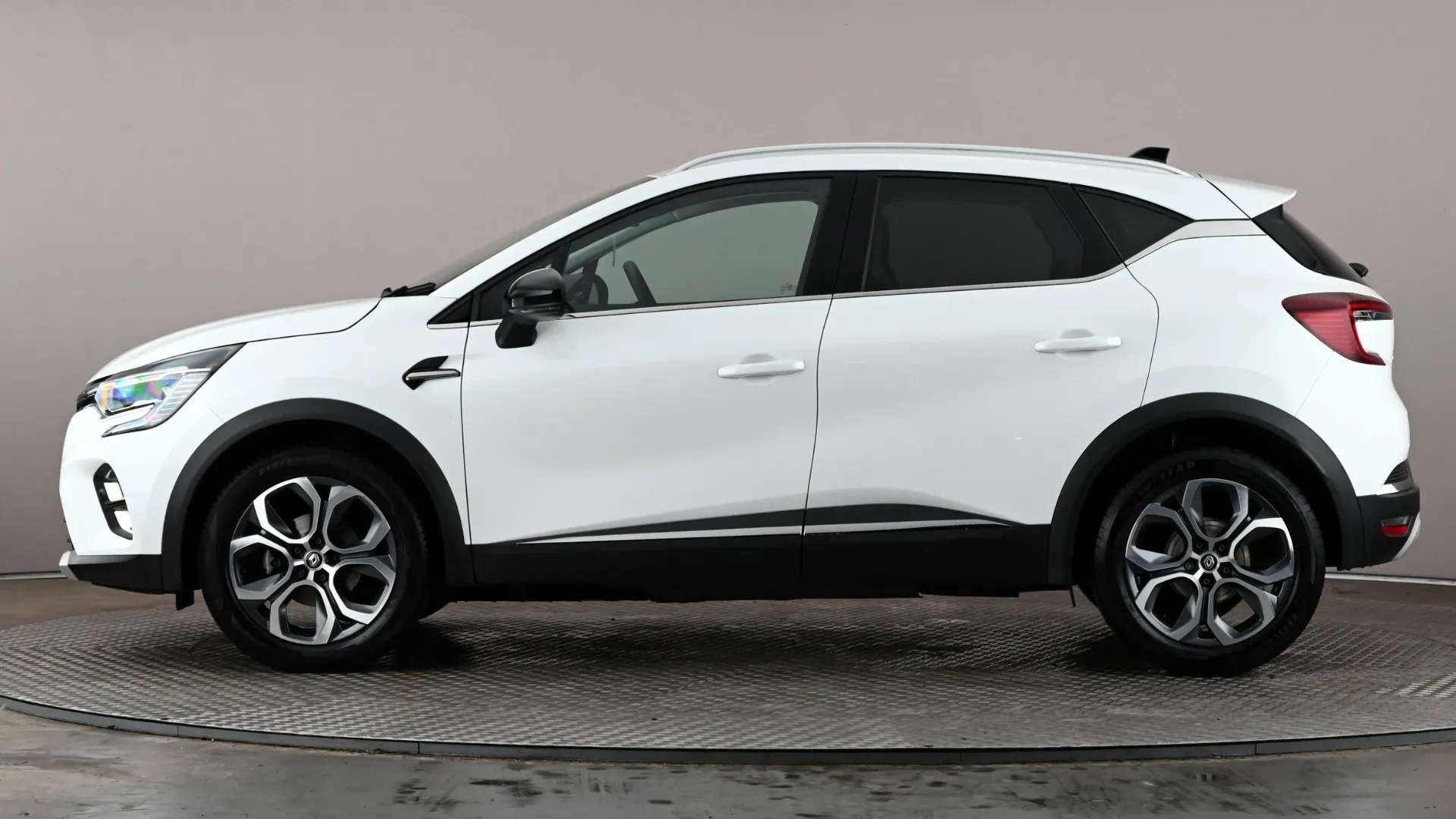 A 2024 RENAULT CAPTUR 1.0 TCE 90 Techno A 2024 RENAULT CAPTUR 1.0 TCE 90 Techno