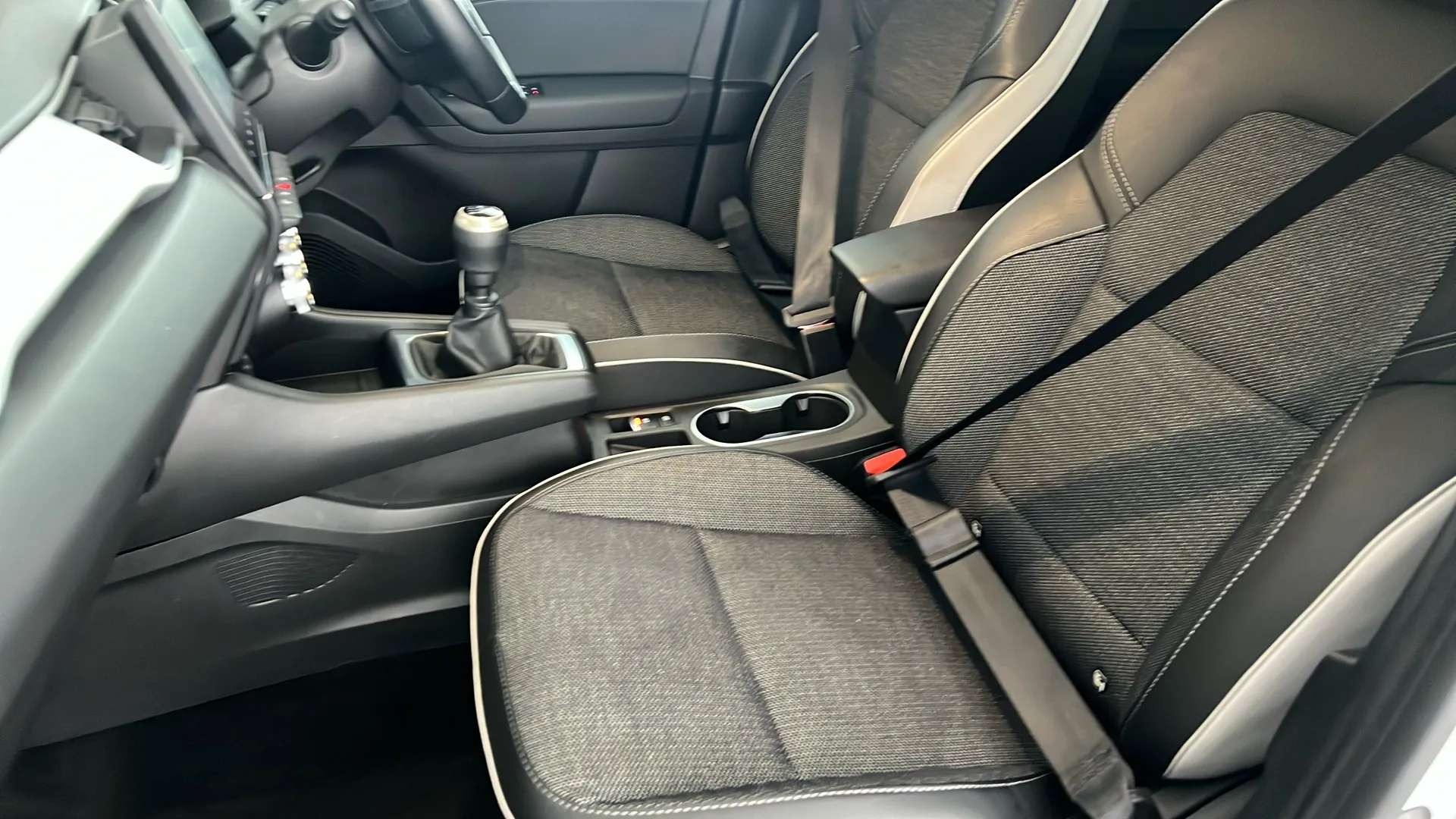2024 RENAULT CAPTUR 2024 RENAULT CAPTUR