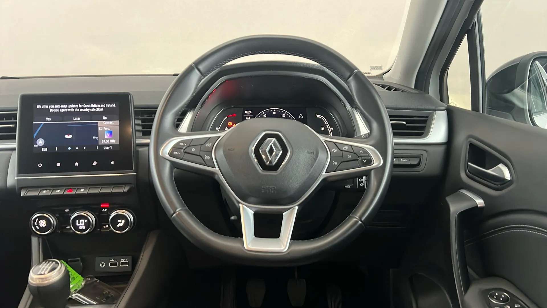 2024 RENAULT CAPTUR 2024 RENAULT CAPTUR