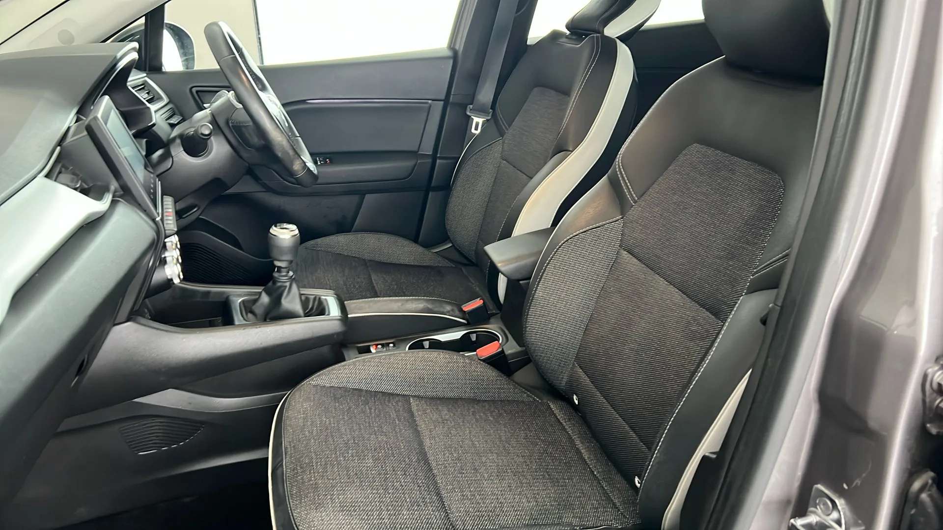 2022 RENAULT CAPTUR 2022 RENAULT CAPTUR