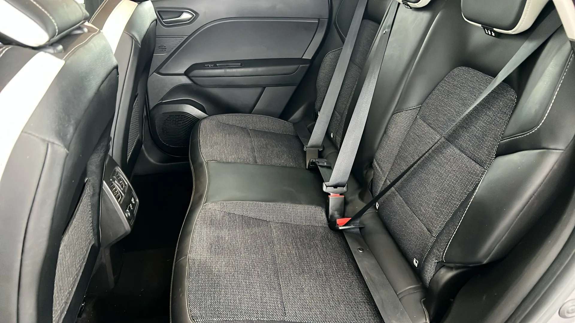 2022 RENAULT CAPTUR 2022 RENAULT CAPTUR