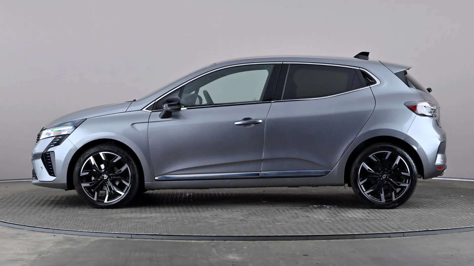 A 2025 RENAULT CLIO 1.0 TCe 90 Techno A 2025 RENAULT CLIO 1.0 TCe 90 Techno