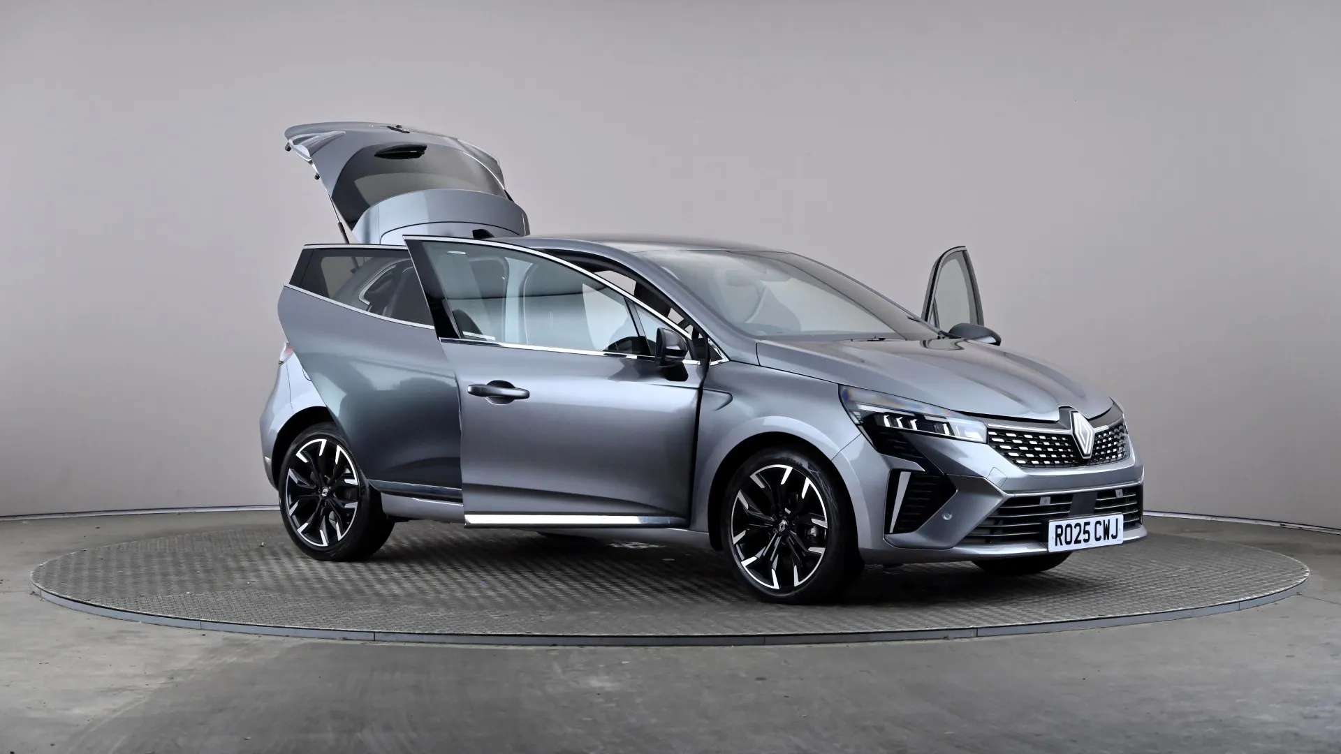 2025 RENAULT CLIO 2025 RENAULT CLIO