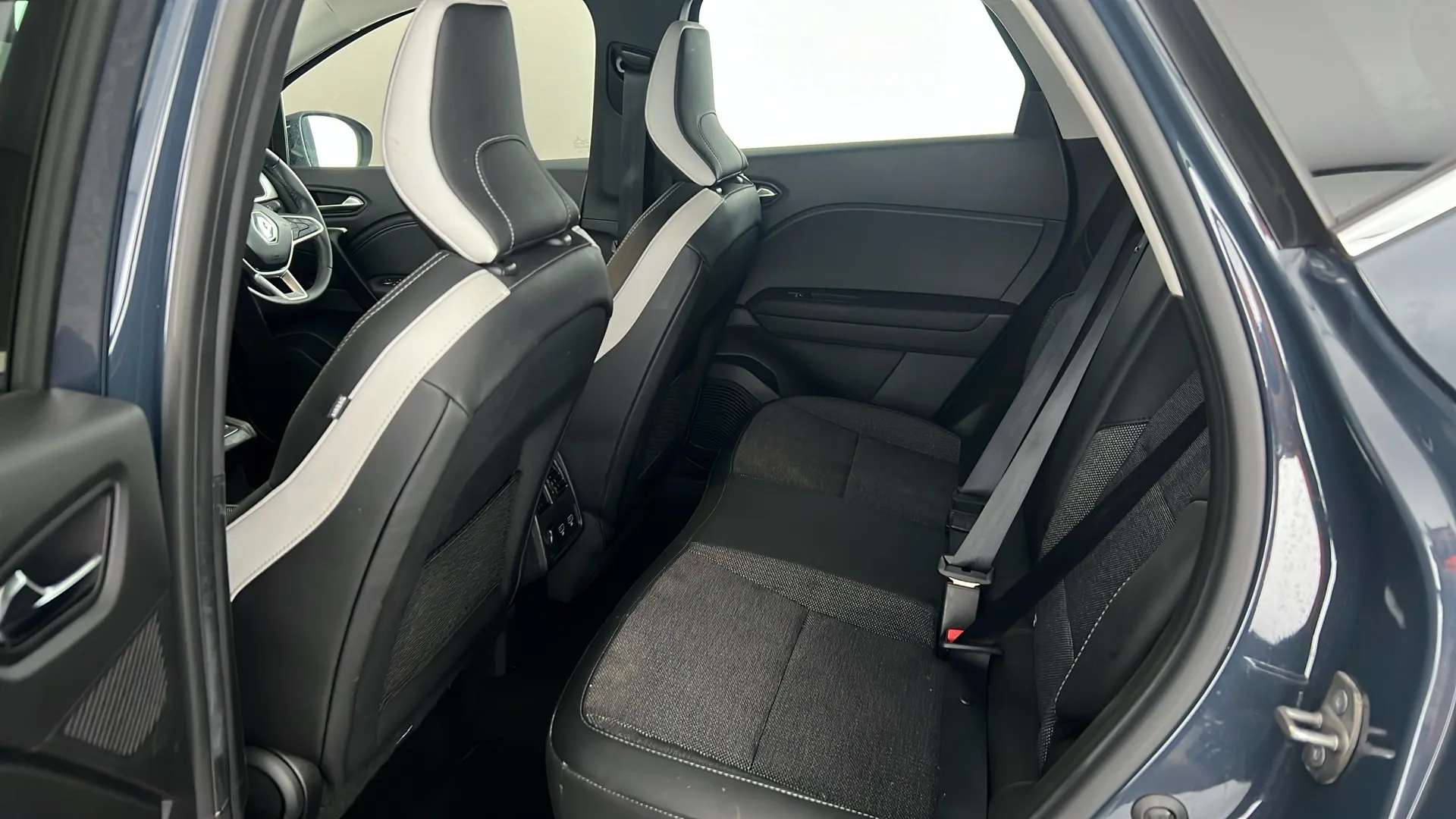 2024 RENAULT CAPTUR 2024 RENAULT CAPTUR