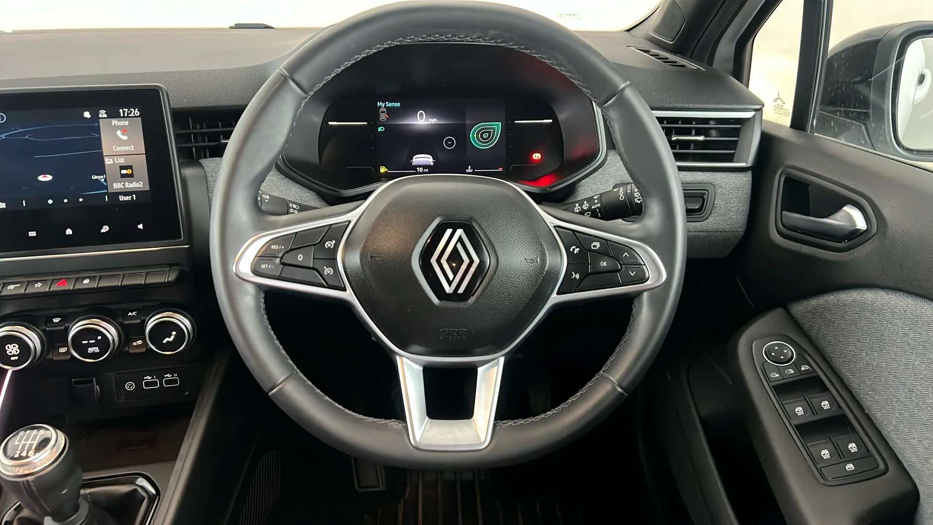 2024 RENAULT CLIO 2024 RENAULT CLIO