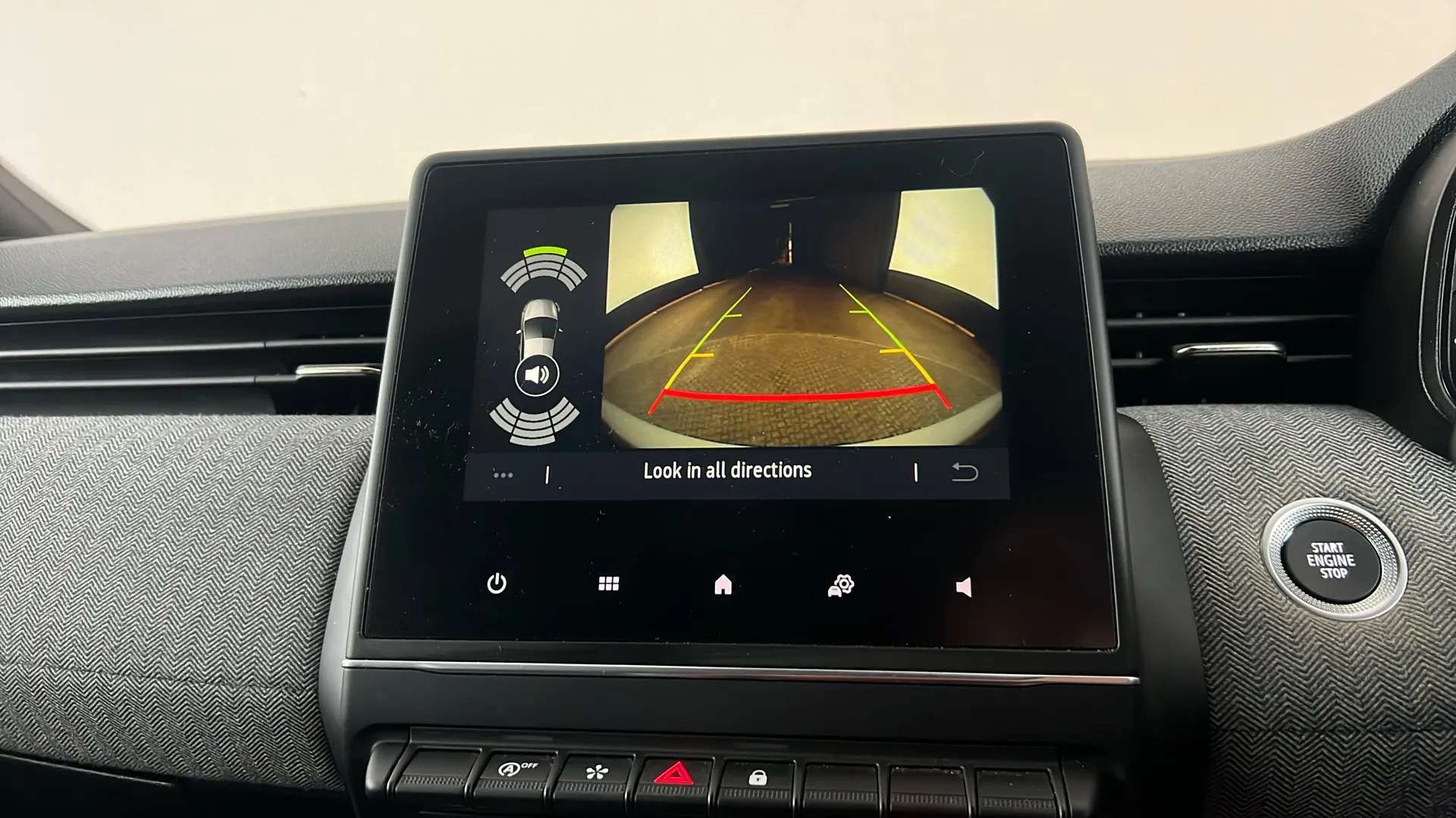 2024 RENAULT CLIO 2024 RENAULT CLIO