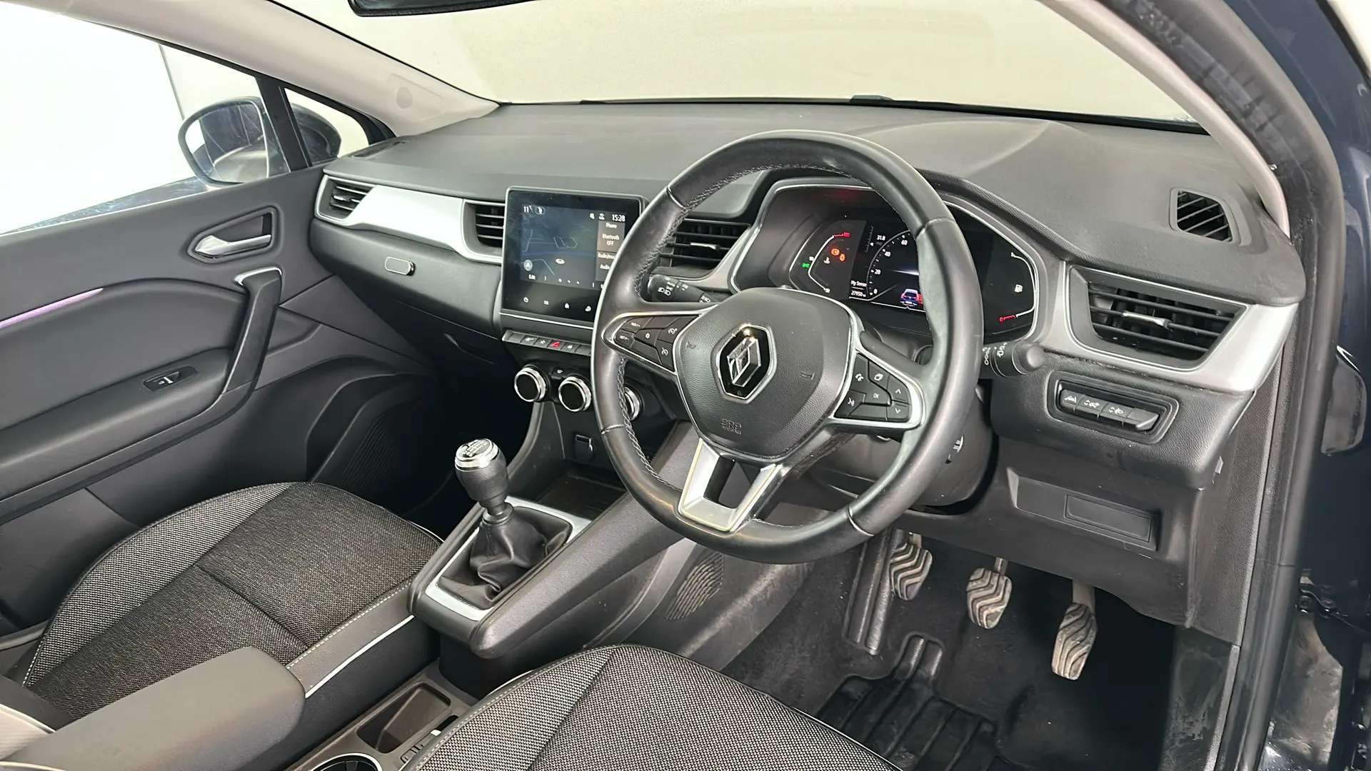 2023 RENAULT CAPTUR 2023 RENAULT CAPTUR