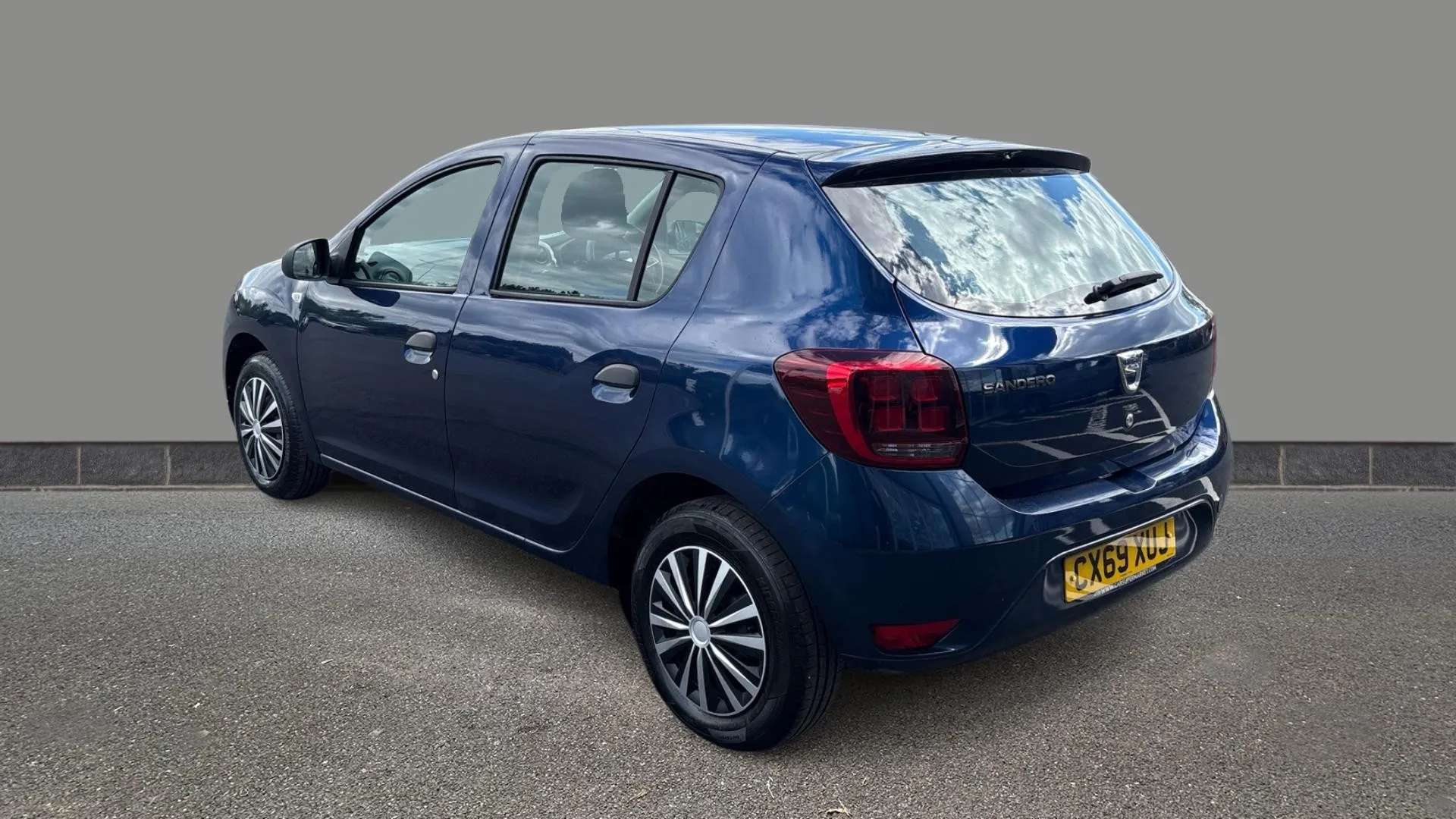 A 2019 DACIA SANDERO 0.9 TCe Essential A 2019 DACIA SANDERO 0.9 TCe Essential